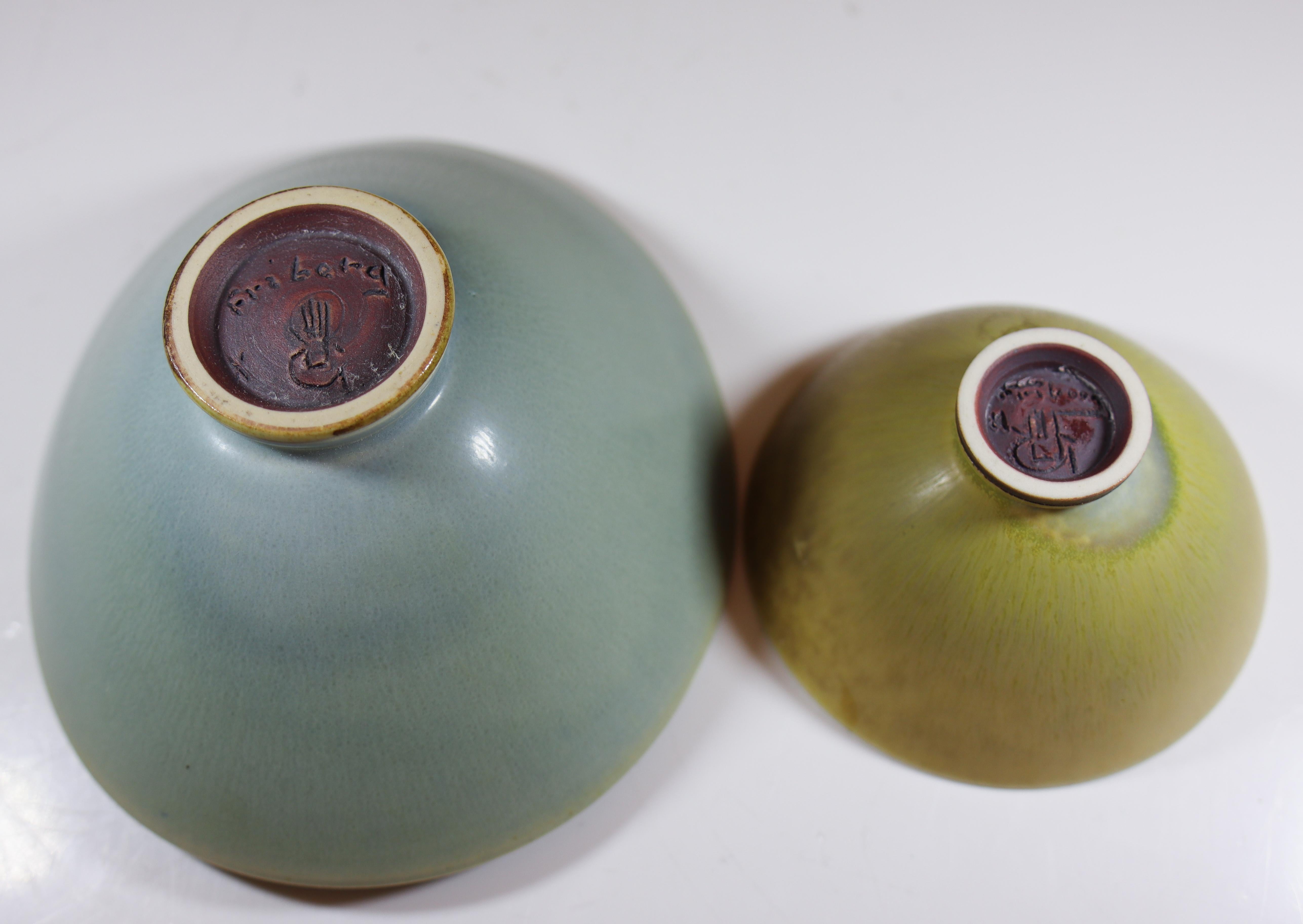 2 Stoneware Bowls Yellow and Dove Blue - Berndt Friberg - Gustavsberg 1950-60s For Sale 3