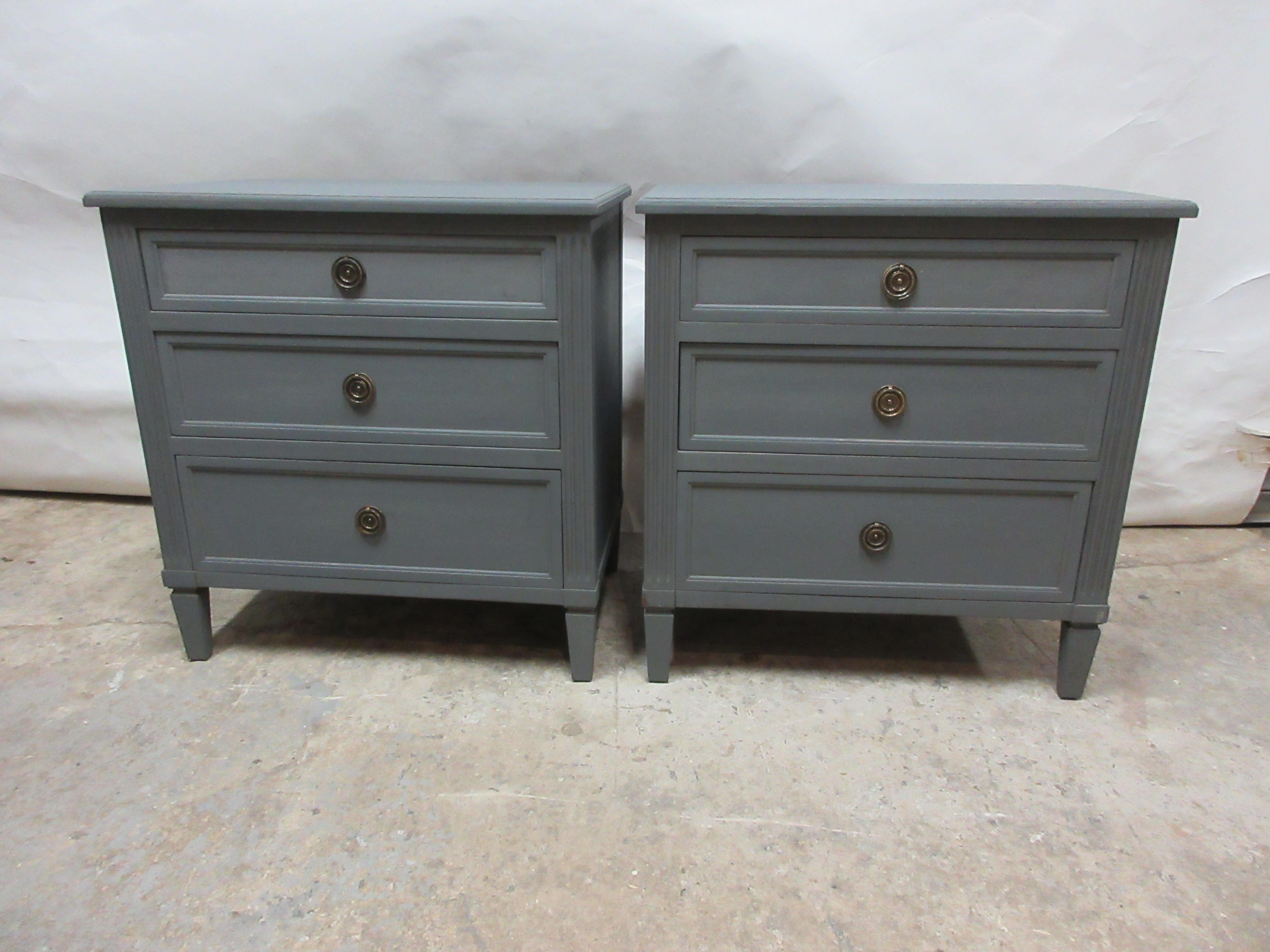 This is a set of 2 Swedish Gustavian chest of drawers, they have been restored and repainted with milk paints 