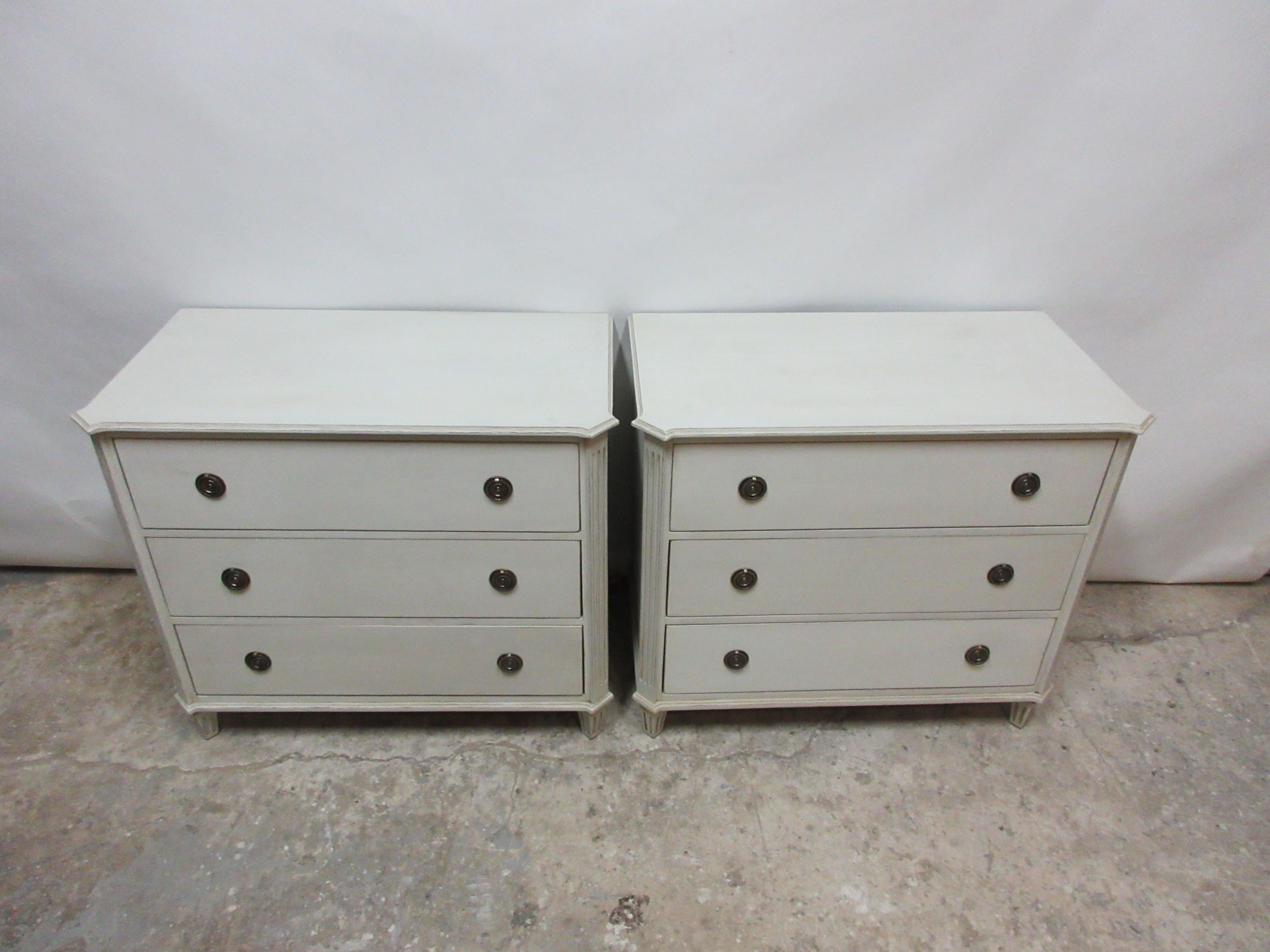 2 Swedish Gustavian Chest of Drawers In Distressed Condition In Hollywood, FL