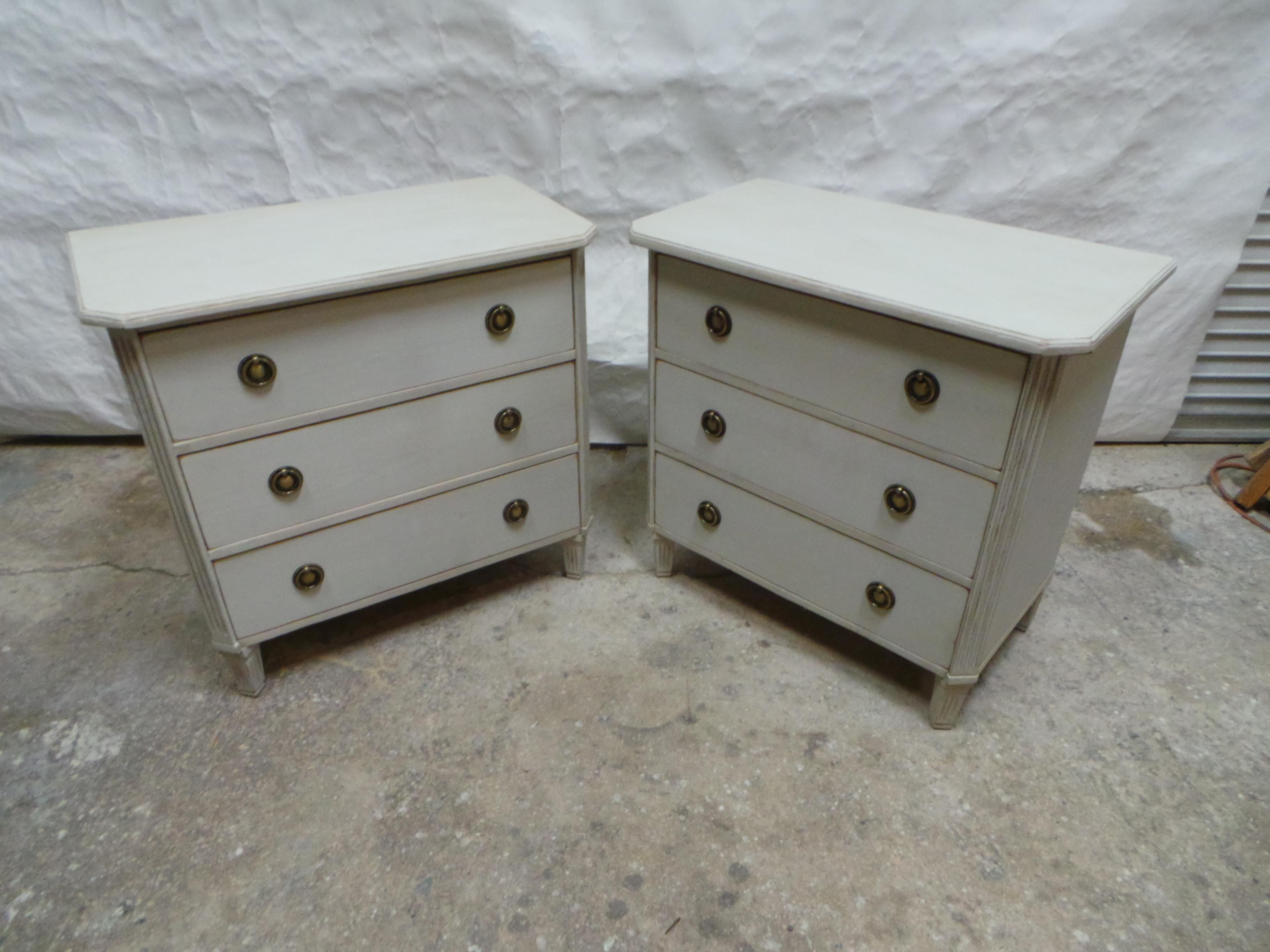 2 Swedish Gustavian Style 3 Drawer Chest Of Drawers For Sale 8
