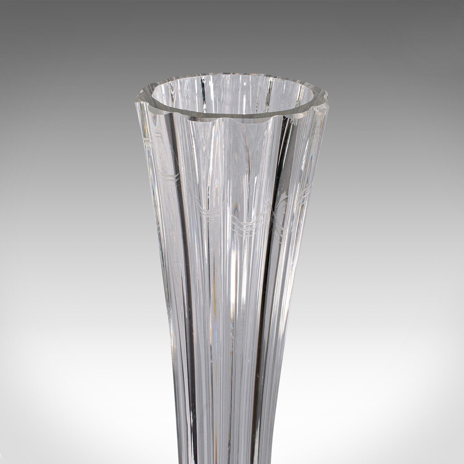 XX secolo Vaso per gigli d'epoca alto 2', francese, vetro, manico di fiori, metà secolo, Circa 1950 in vendita