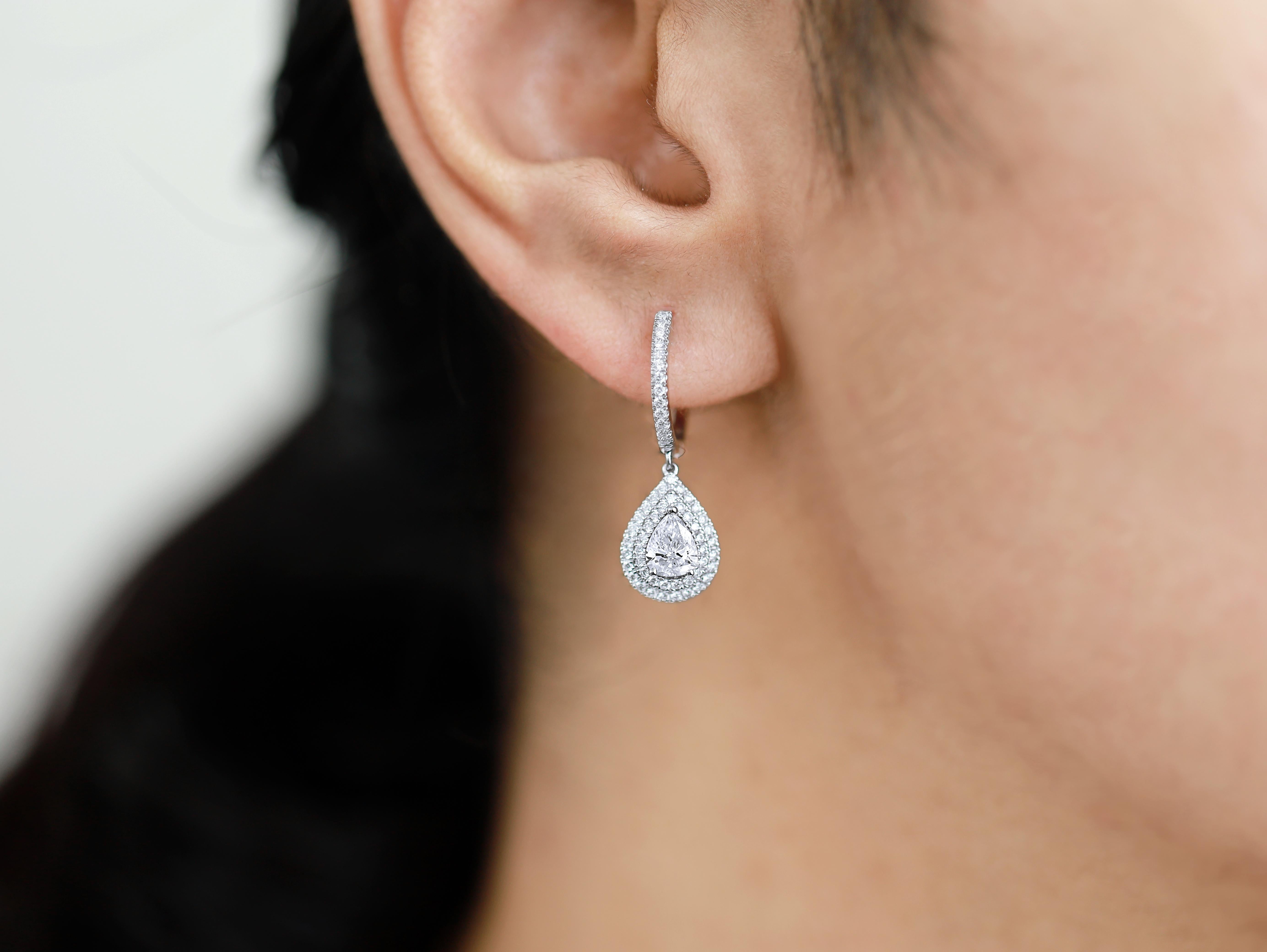 GIA Report Certified 1.5 2 TCW Carat Diamond Pear Cut Drop Dangle Earrings E VVS In New Condition For Sale In Jaipur, RJ