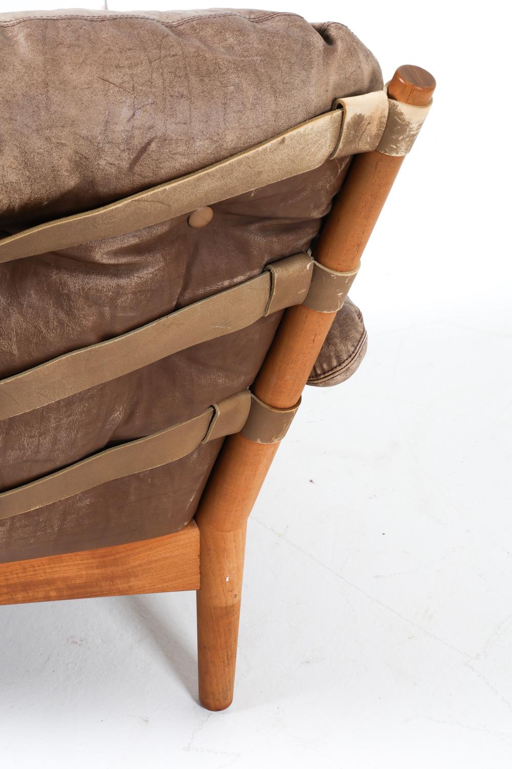 (2) Sedie da salotto danesi in teak e cuoio di John Mortensen in vendita 8