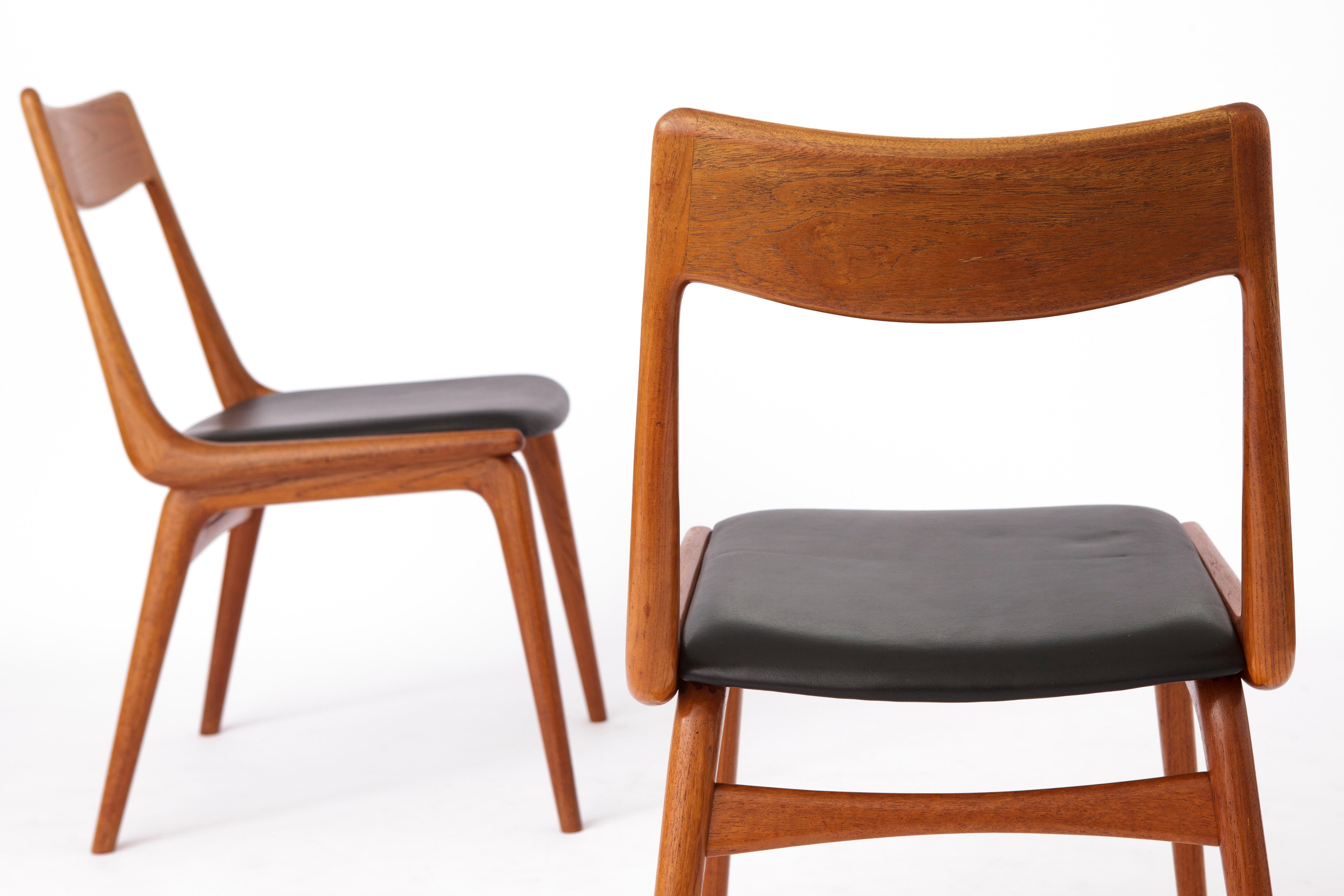 2 Boomerang-Esszimmerstühle aus Teakholz von Alfred Christensen für Slagelse Mobelvaerk (Mitte des 20. Jahrhunderts) im Angebot