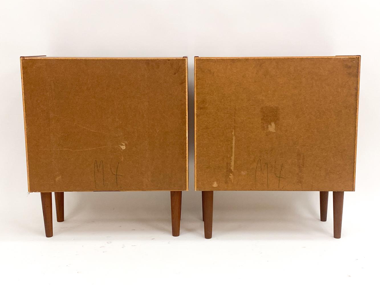 (2) Cassettiera in teak di Kofod Larsen, anni '60 circa in vendita 5
