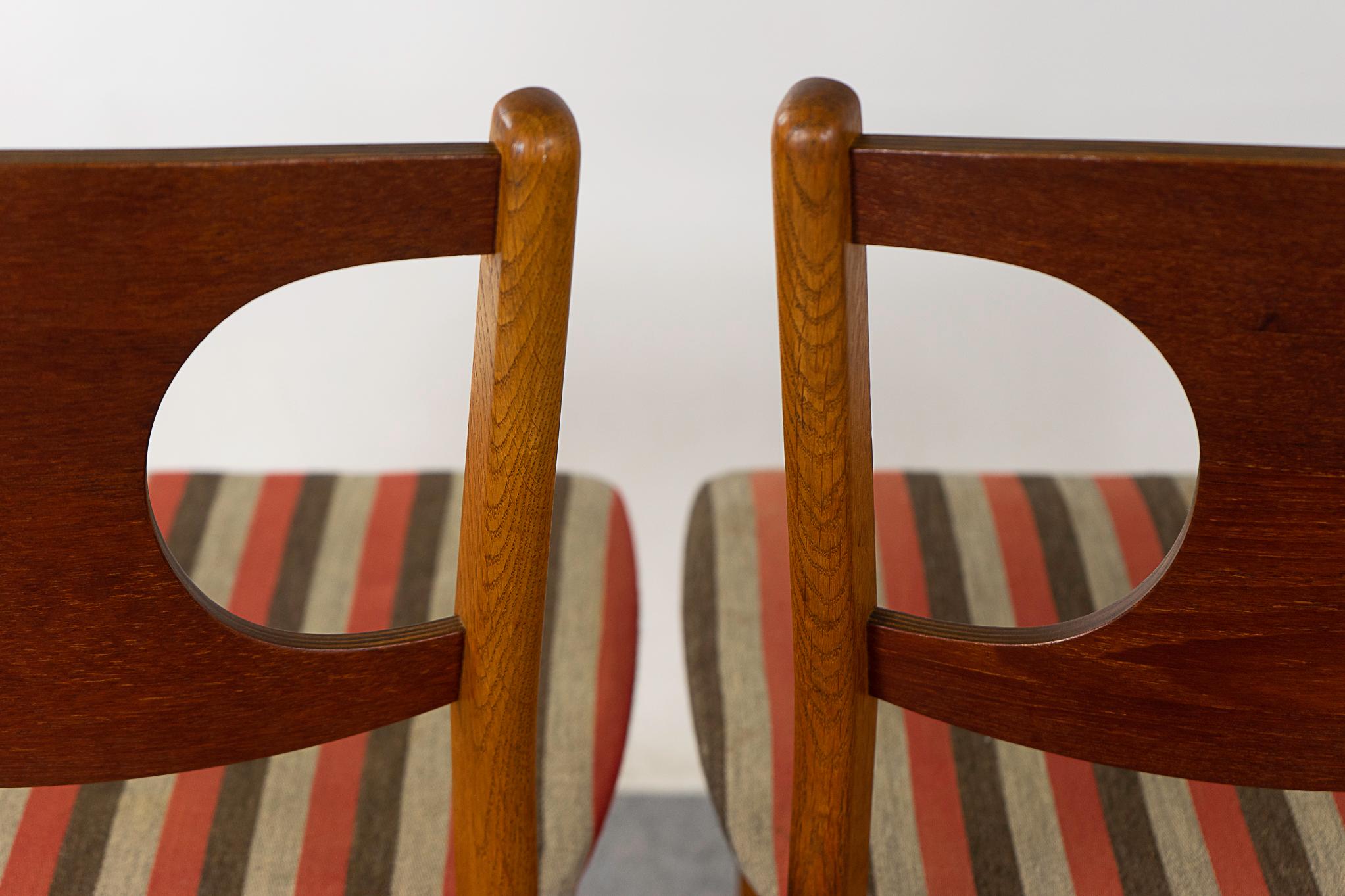 2 Teak & Oak Dining Chairs by Paul Rasmussen In Good Condition For Sale In VANCOUVER, CA