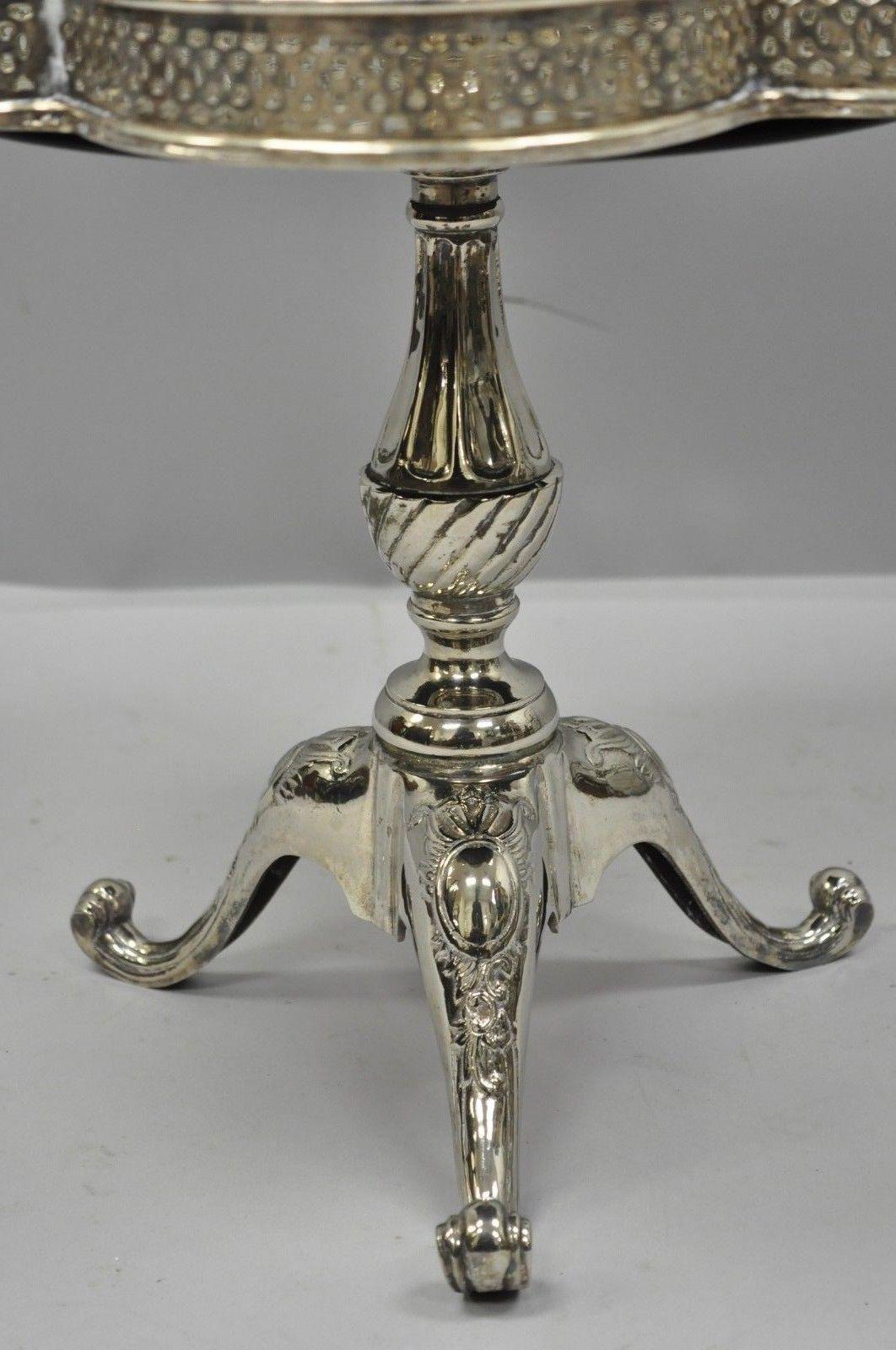 2-Tier Silver Plated Regency Style Dessert Tray Stand Platter Centerpiece Tazza In Good Condition In Philadelphia, PA