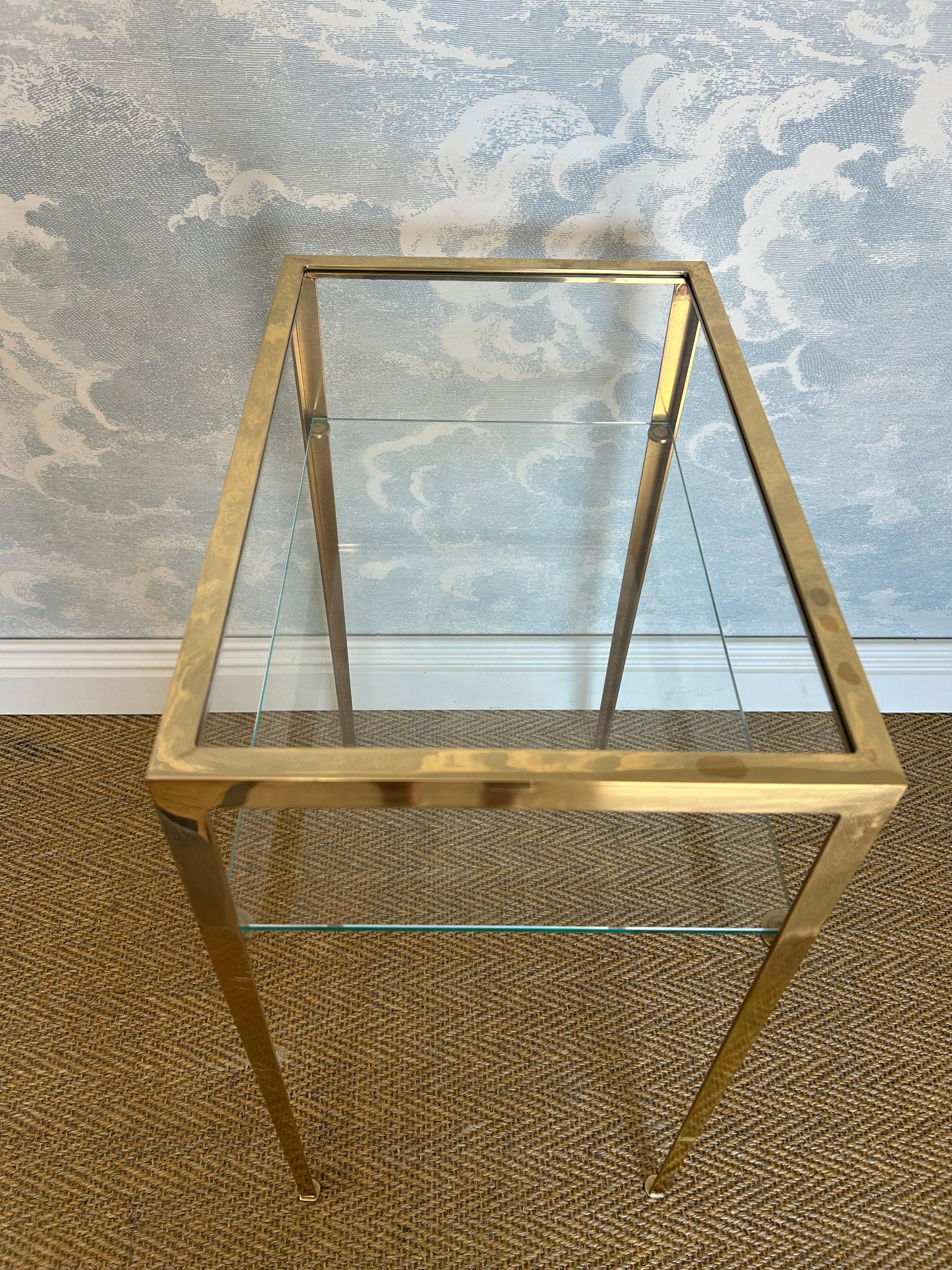 2-Tiered Brass Side Table by Vereinigte Werkstätten, Germany 1960's For Sale 3