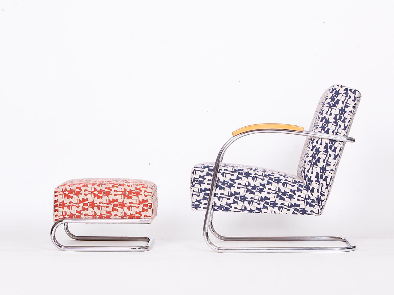 2 Tubular Steel Lounge Chairs with Foot Stool by Mücke-Melder 1930s For Sale 1