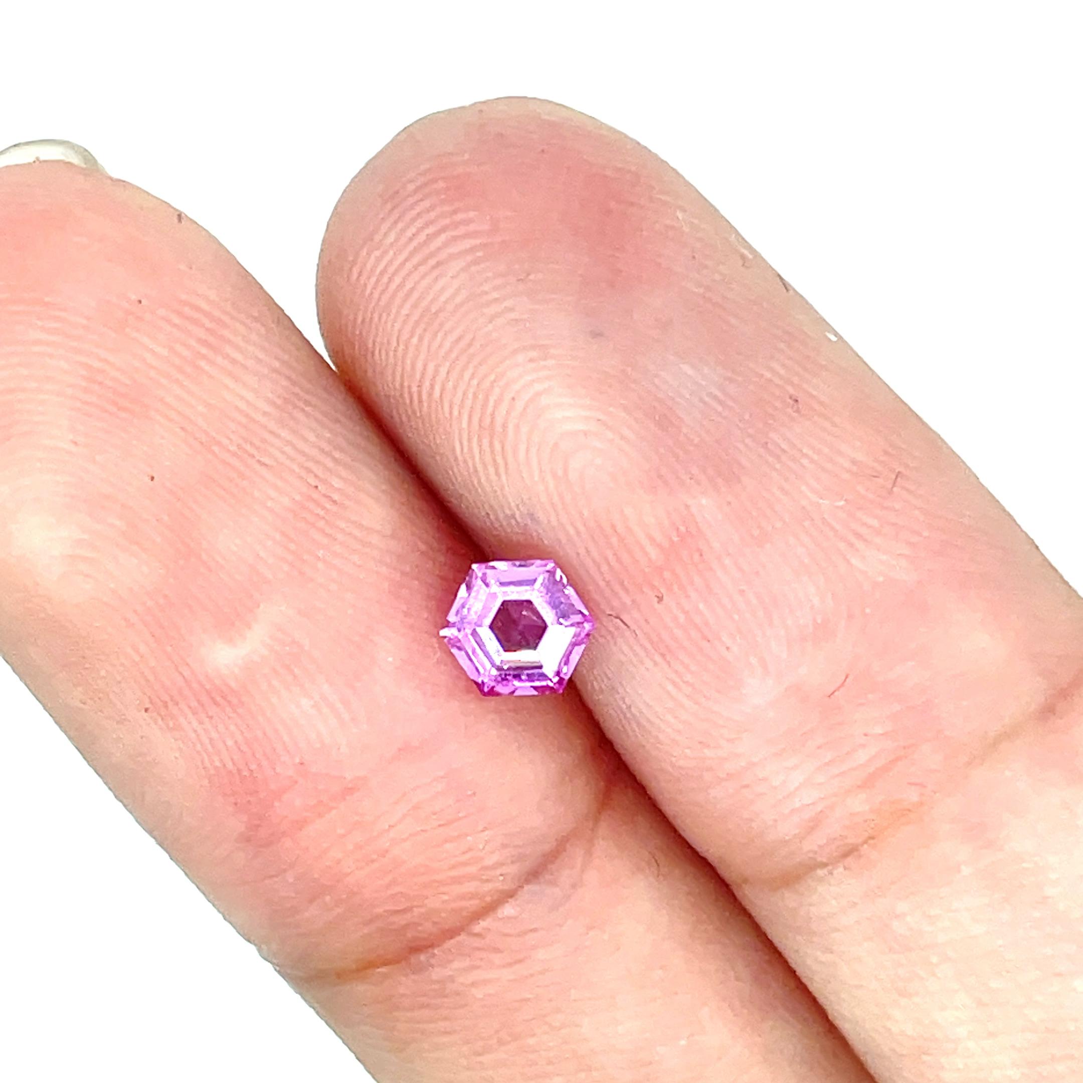 2 Unheated Pink Sapphire Hexagons Cts 0.85 For Sale 3