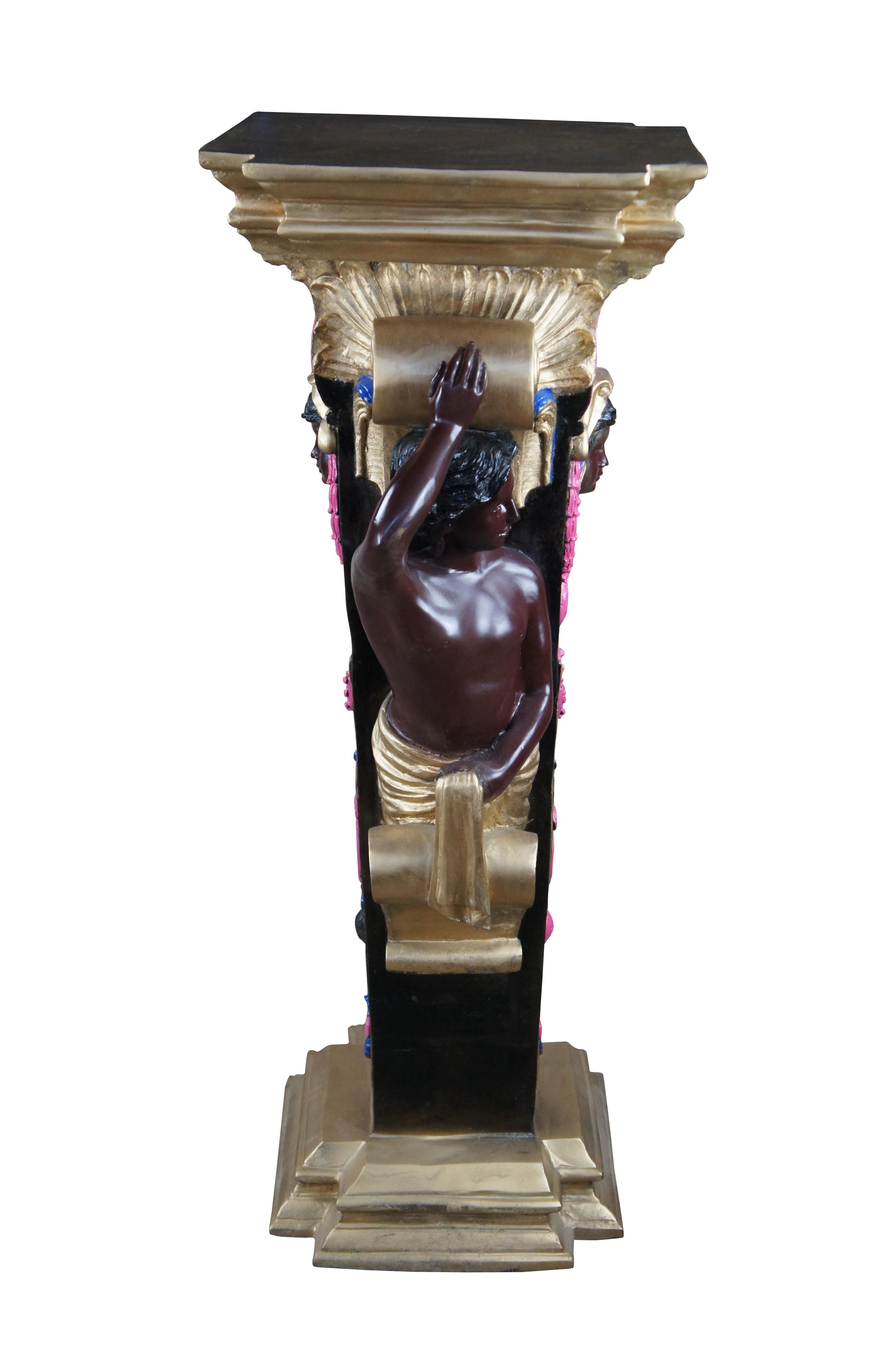 Néo-classique 2 sculptures vénitiennes figuratives en bronze polychrome, piédestaux pour plantes, paire de 50 pouces en vente