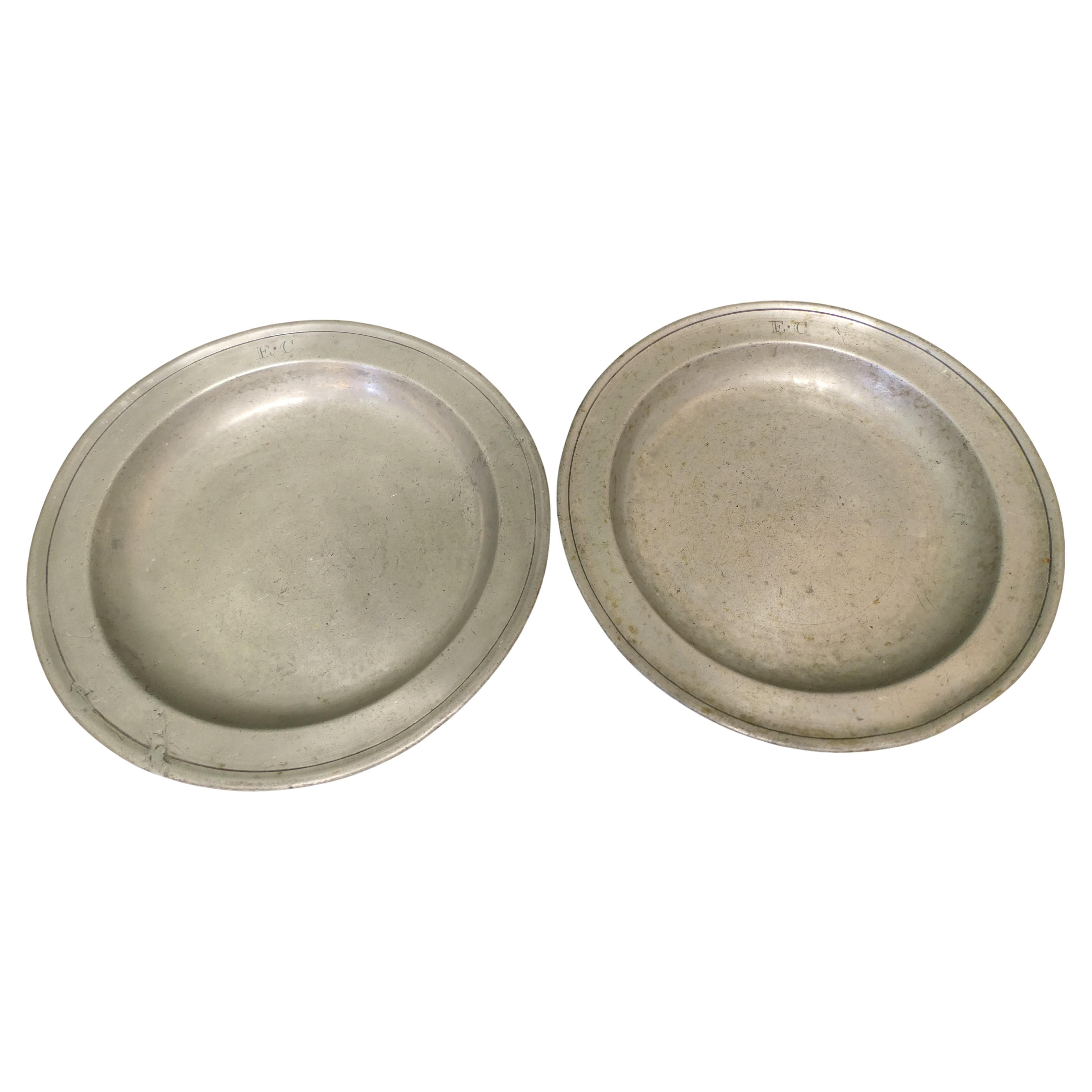 2 Platos Muy Grandes de Peltre Inglés Antiguo de Thomas Alderson en venta