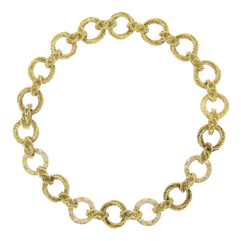 (2) Vintage 18k Gold Interlocking Textured Twisted Wire w/ Diamond