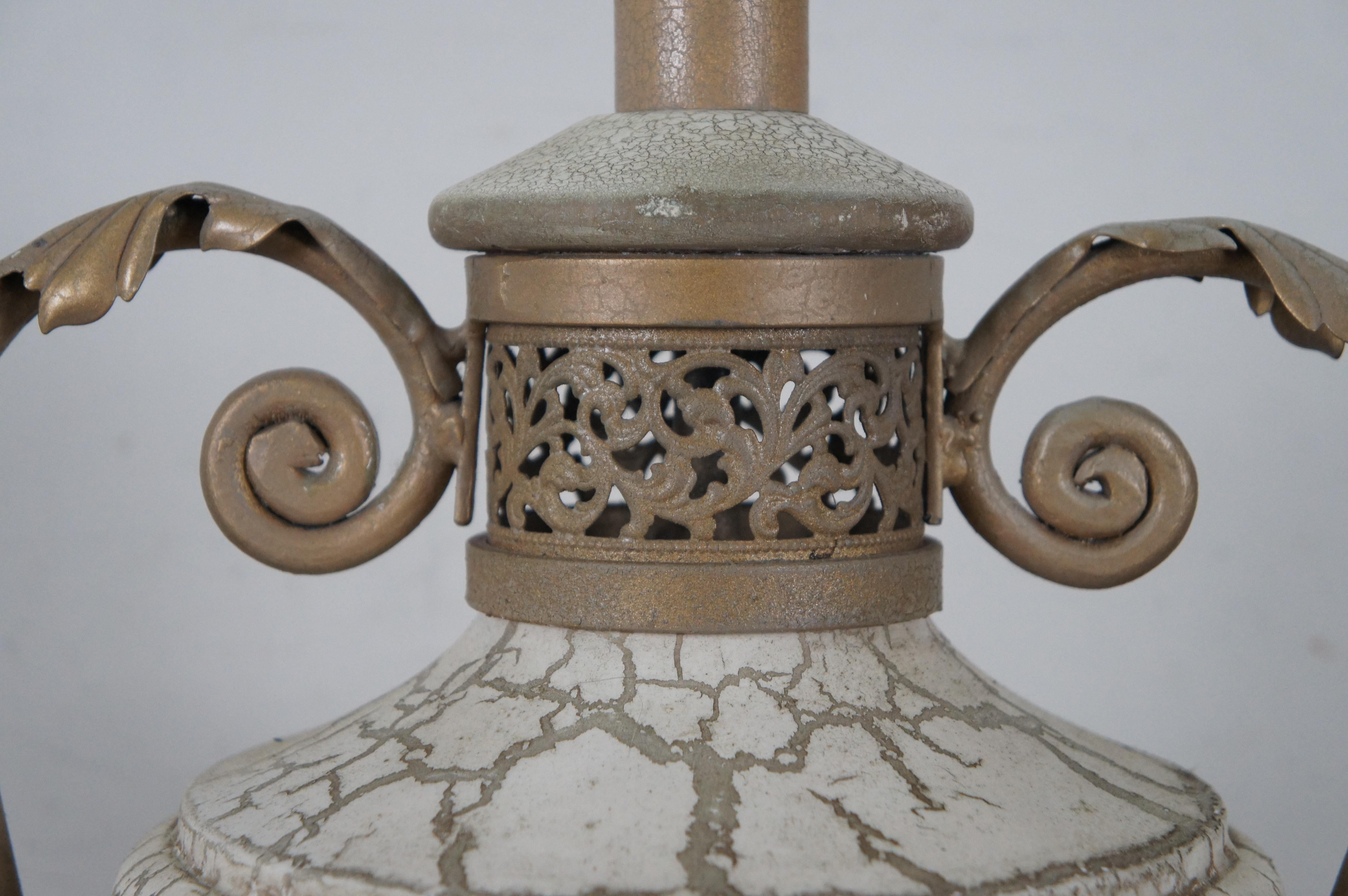 Fin du 20e siècle 2 lampes-urnes de trophée néoclassiques en marbre Ultimate Mfg Co vintage des années 1990, taille 34 po. en vente