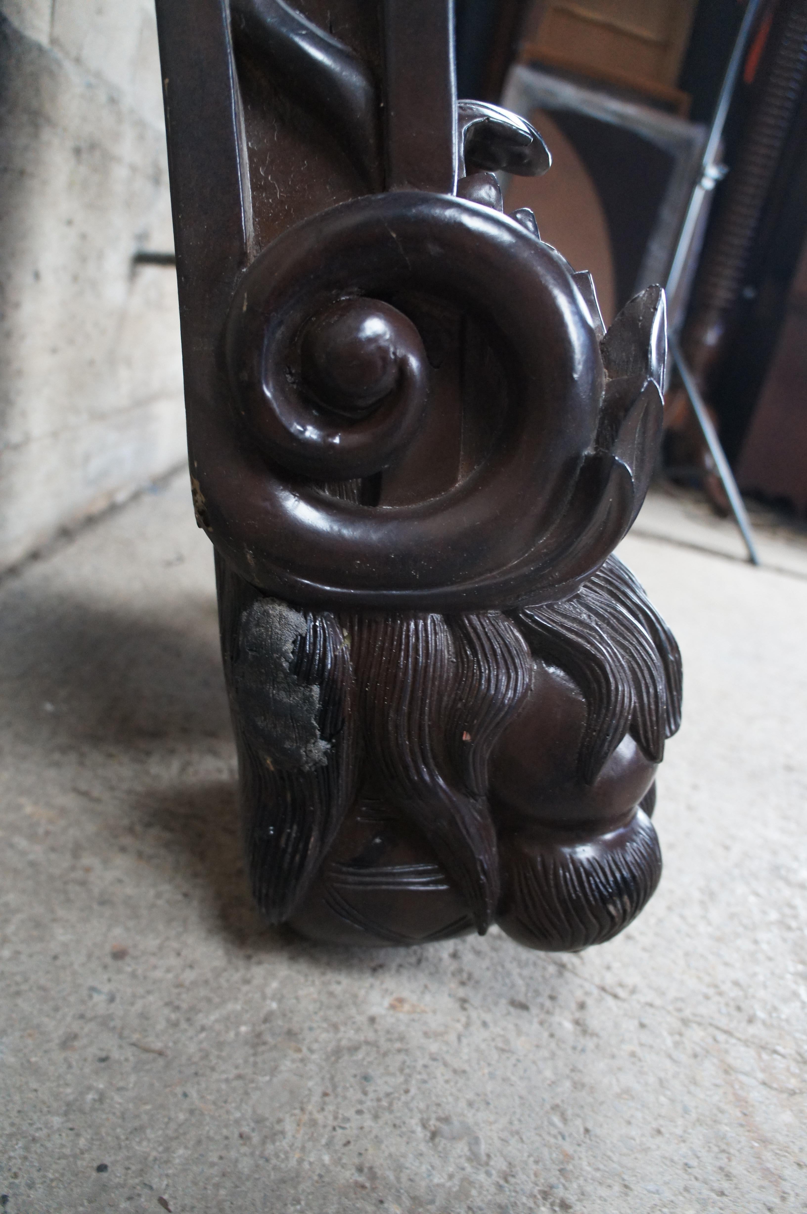 2 architektonische Vintage-Skulpturenständer mit Löwenkopf und Krappen, Korbeln, Säulen und Säulen, Pillen, 49
