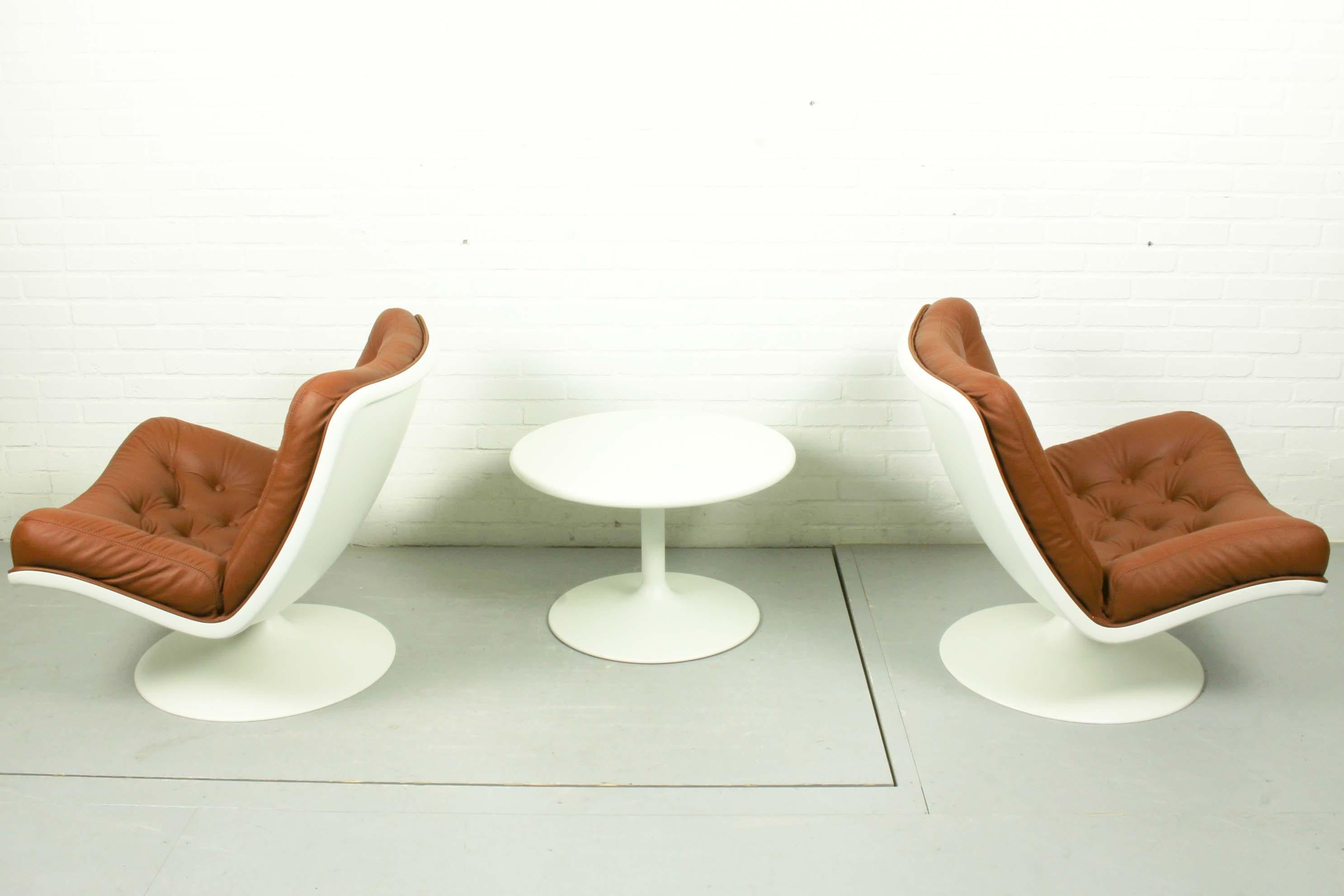 2 Vintage Artifort Lounge Chairs 'Model F976' & Table Harcourt & Paulin Artifort 2