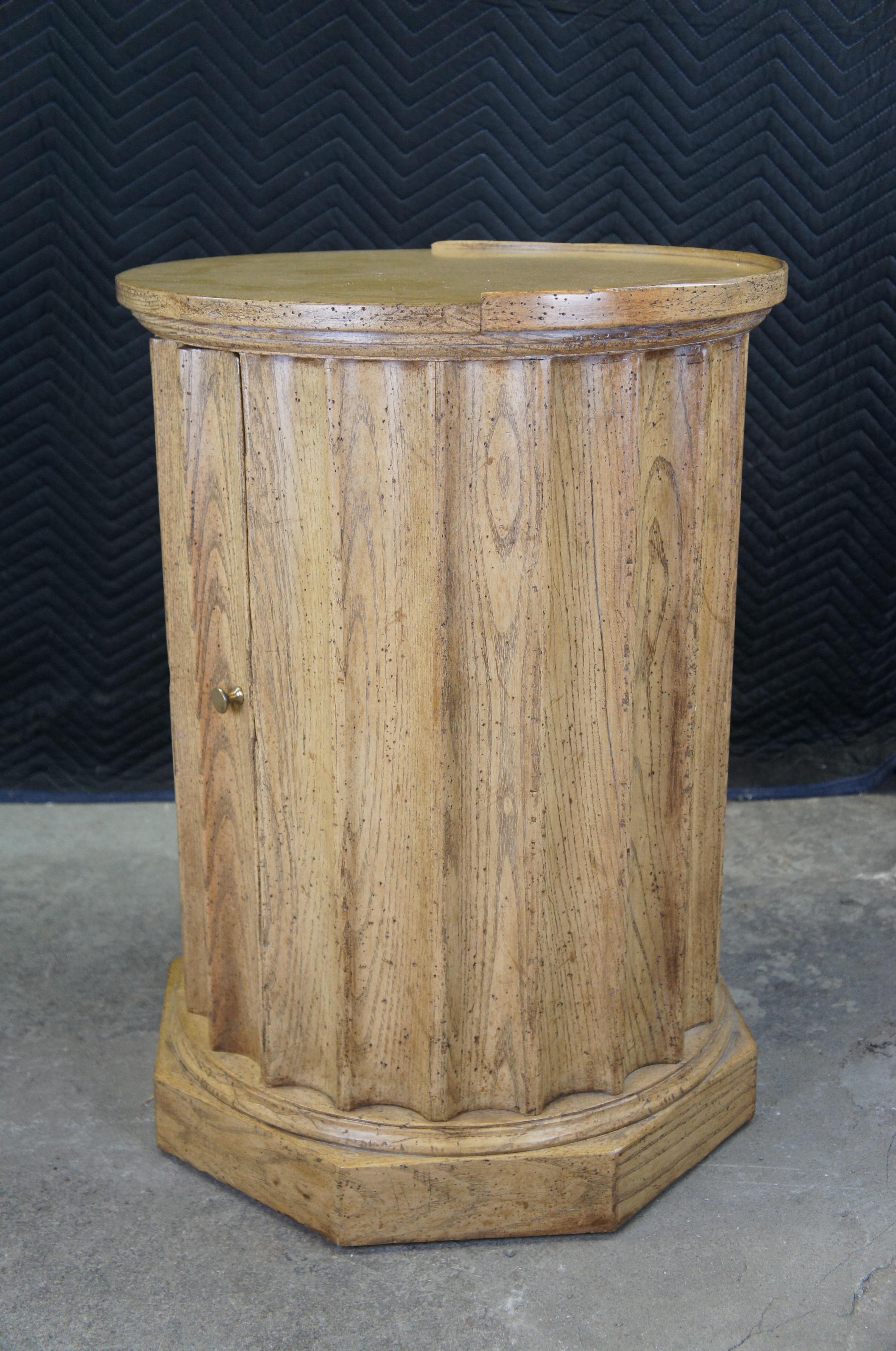 2 Vintage Baker Corinthian Column Scalloped Oak Pedestal Side Tables Cabinets 3
