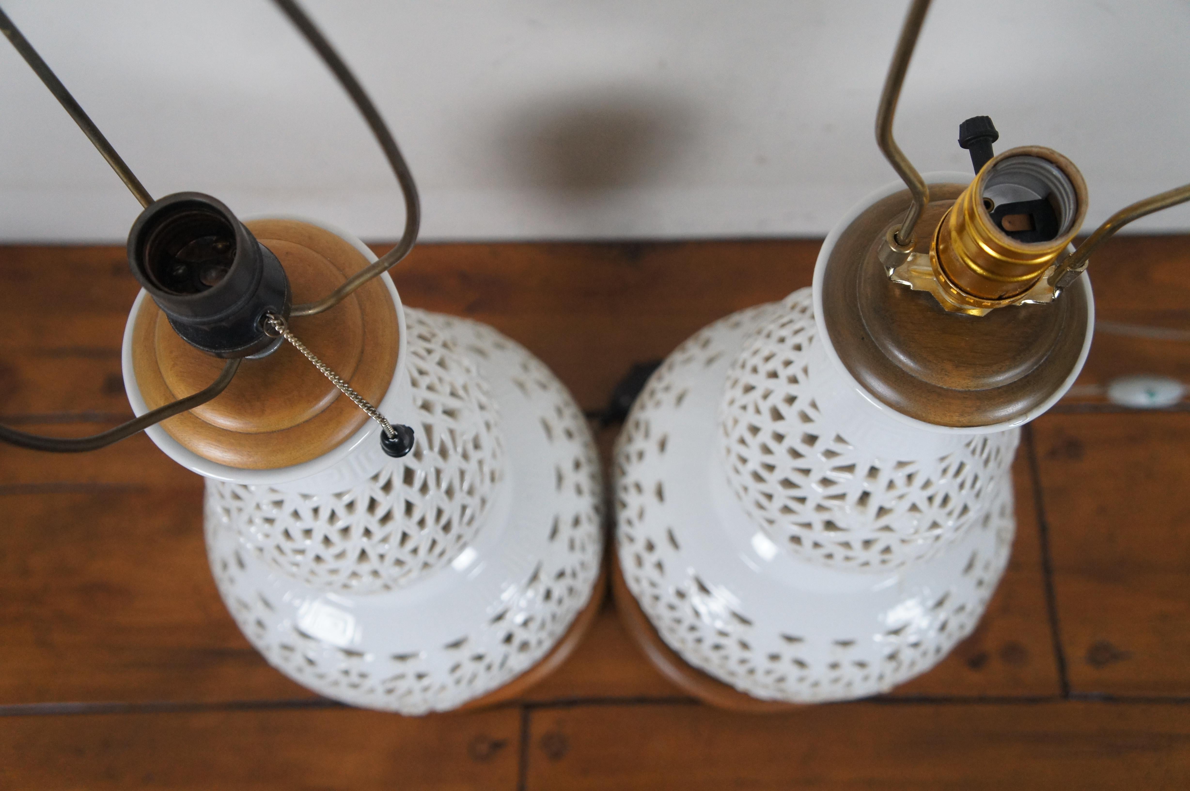 2 Vintage Blanc De Chine Chinoiserie Reticulated Pierced Ceramic Gourd Lamps 3