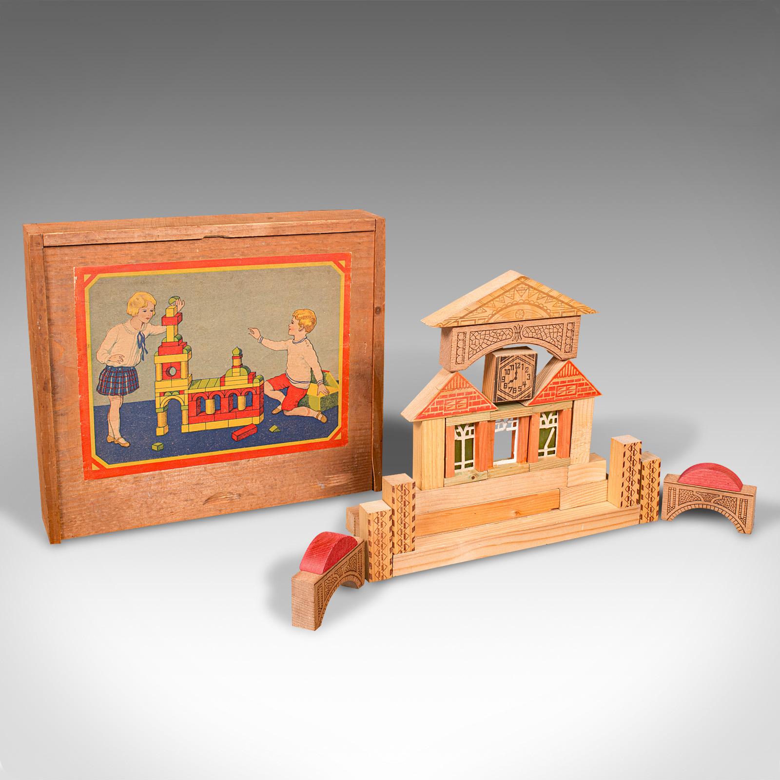 2 Vintage-Bauernblock-Sets, Deutsch, Kiefernholz, Spielzeugkasten, nach Froebel, Baukasten (Moderne der Mitte des Jahrhunderts) im Angebot