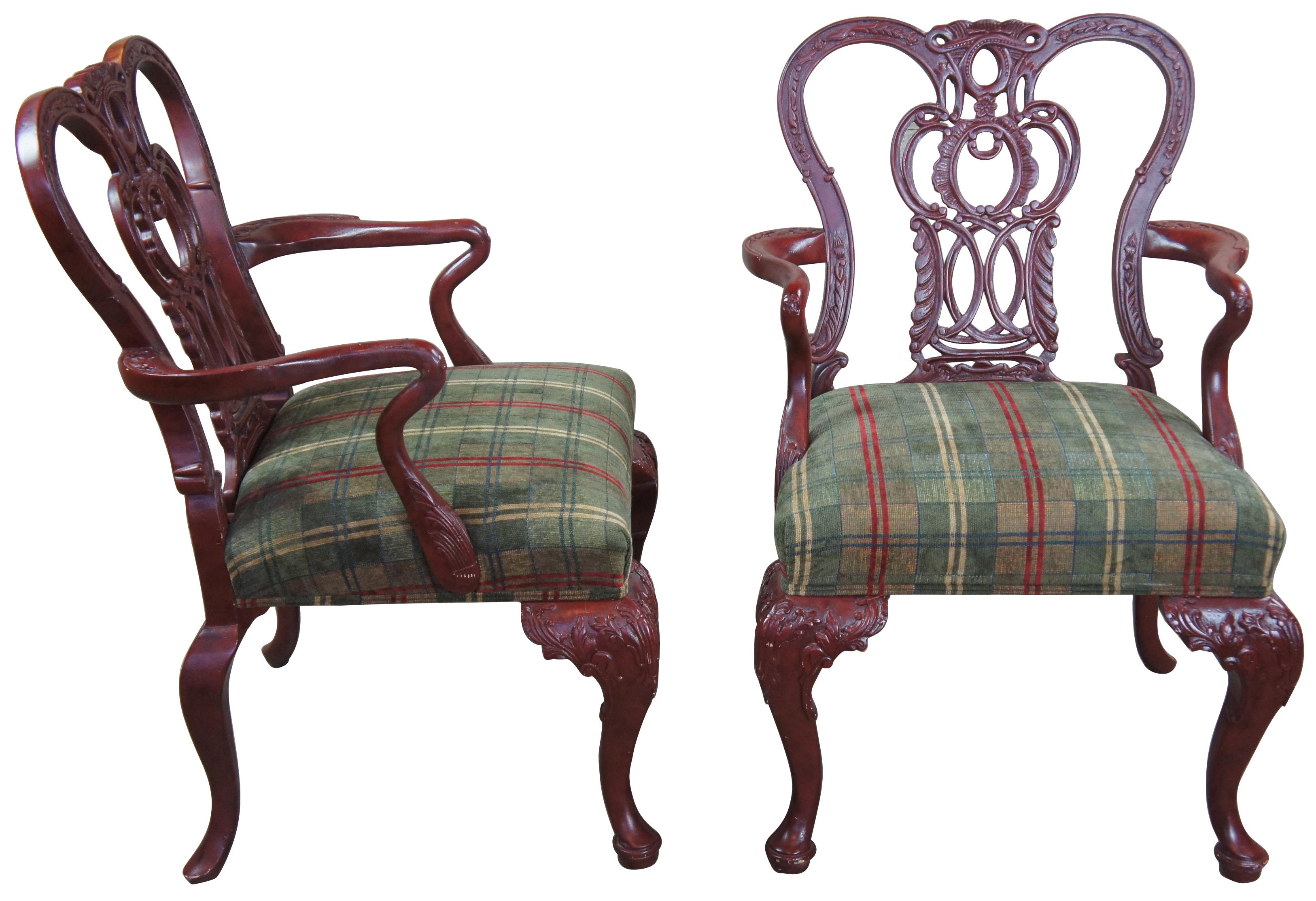 2 vintage Century Furniture Chippendale gooseneck red mahogany arm accent chairs

Pair of Chippendale style armchairs by Century Furniture of Hickory North Carolina. Features ornate Chippendale styling with gooseneck arms, detailed carving and