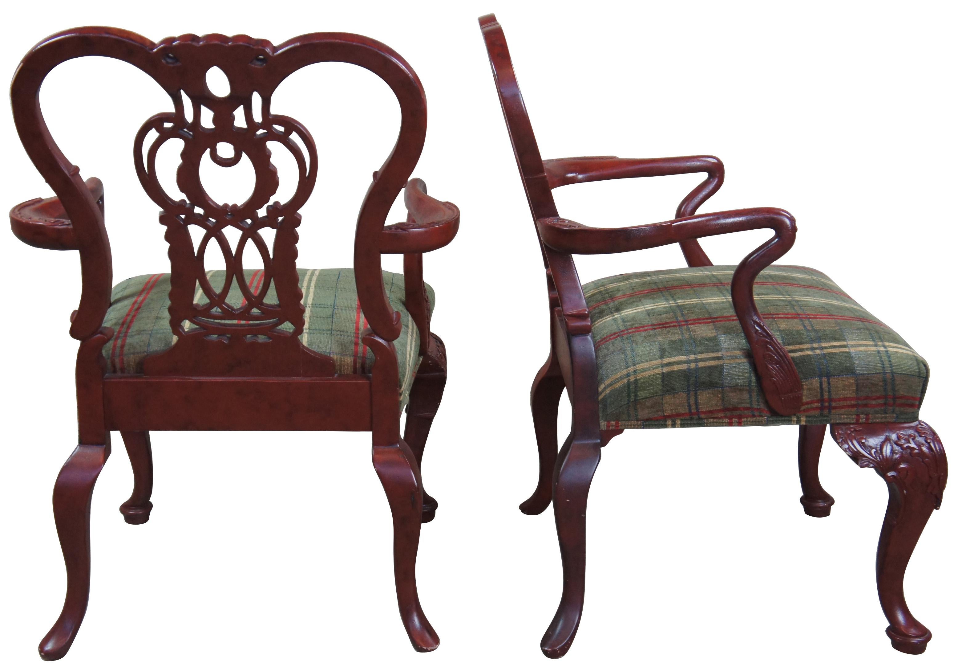 2 fauteuils d'appoint en acajou rouge à col de cygne de style Chippendale Vintage Century Furniture Bon état - En vente à Dayton, OH