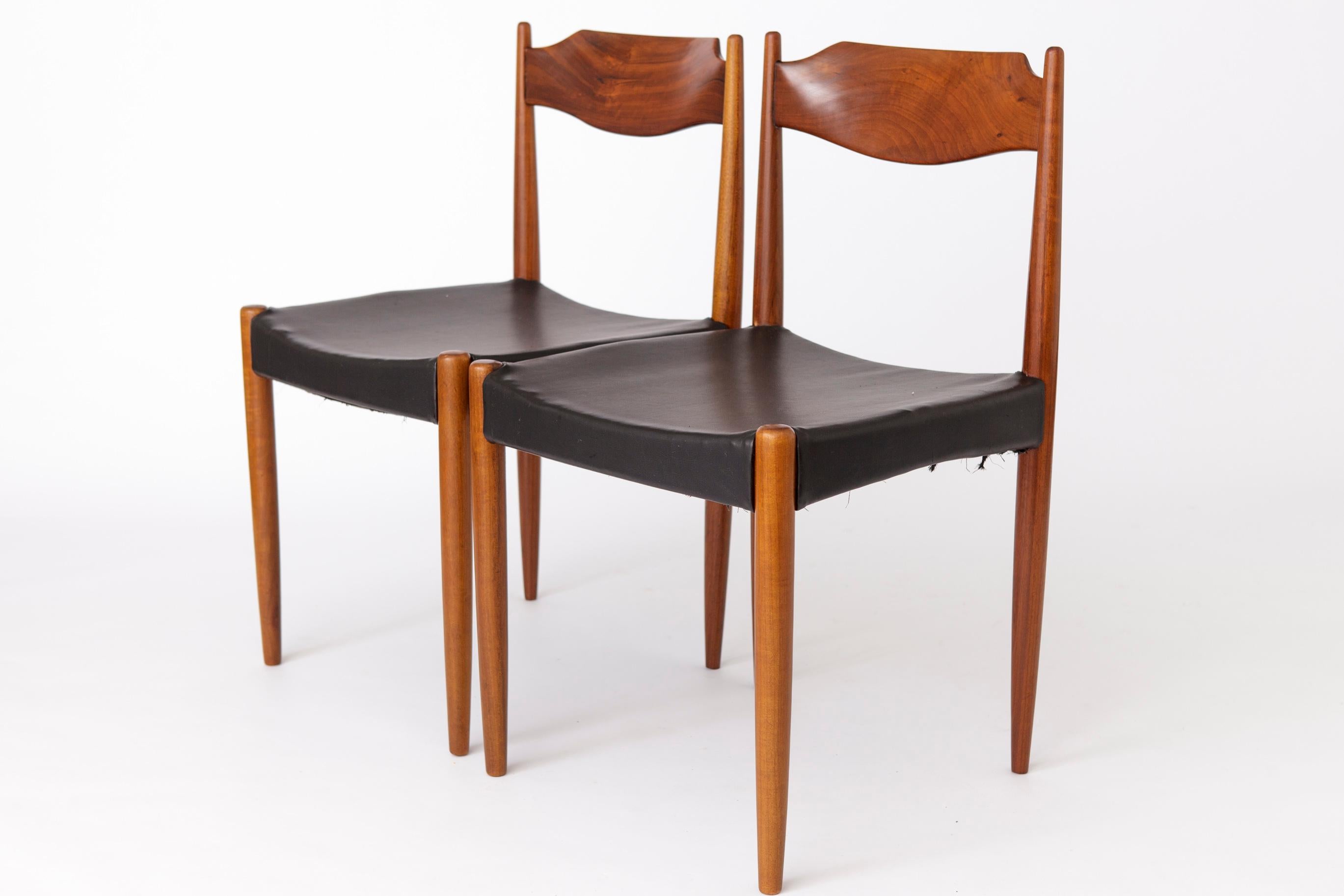 2 Vintage Chairs 1960s - Teak For Sale 2