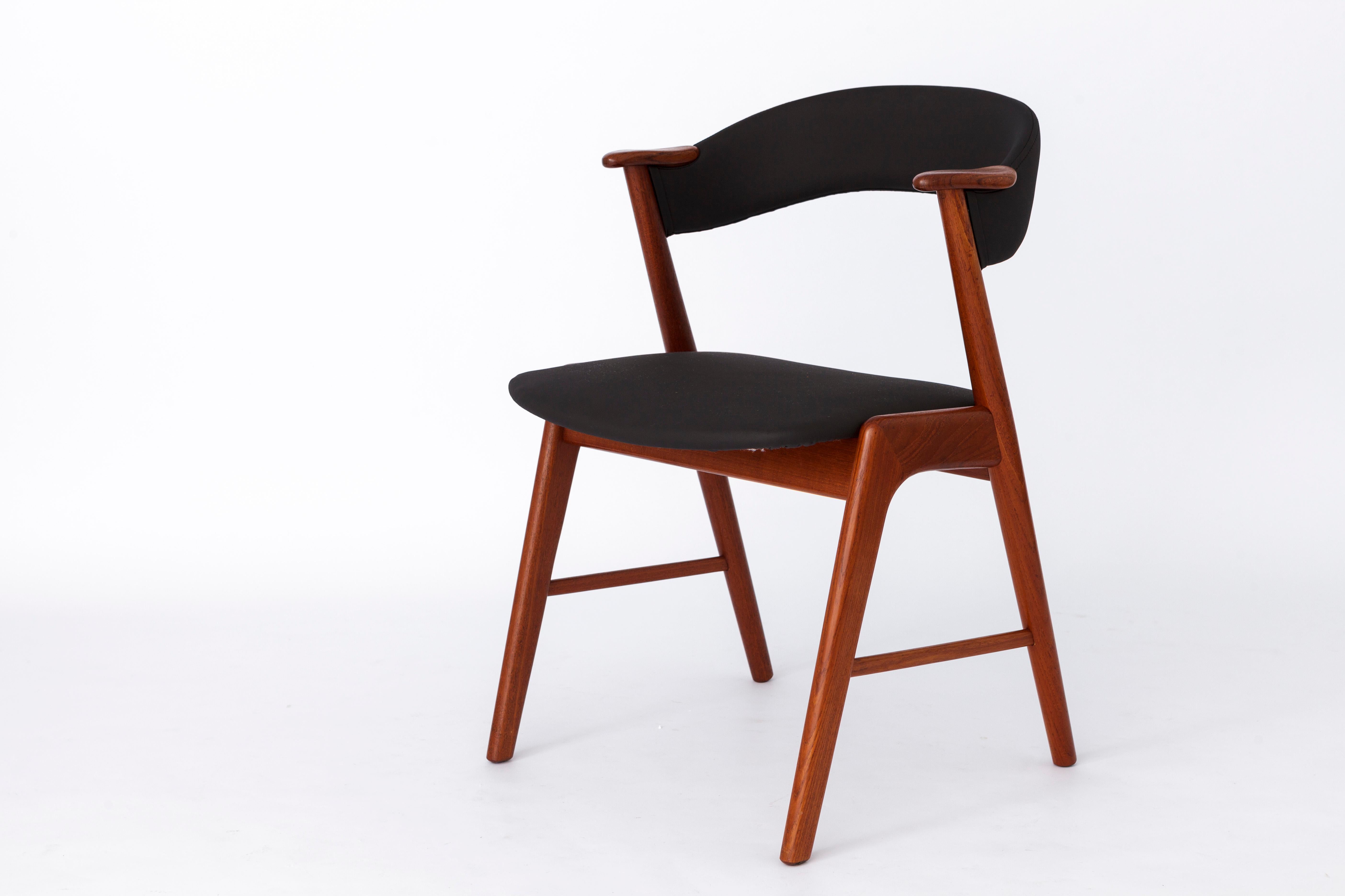 2 Vintage Chairs by Korup Stolefabrik, 1960s Danish Teak In Good Condition In Hannover, DE