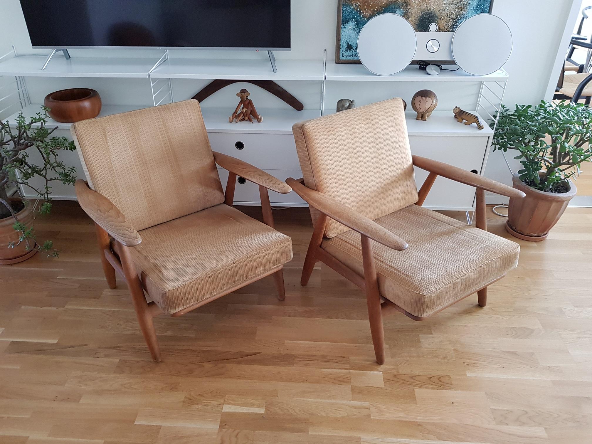 Danish 2 Vintage Cigar Chairs GE240 Oak and Fabric by Hans J. Wegner for GETAMA Denmark