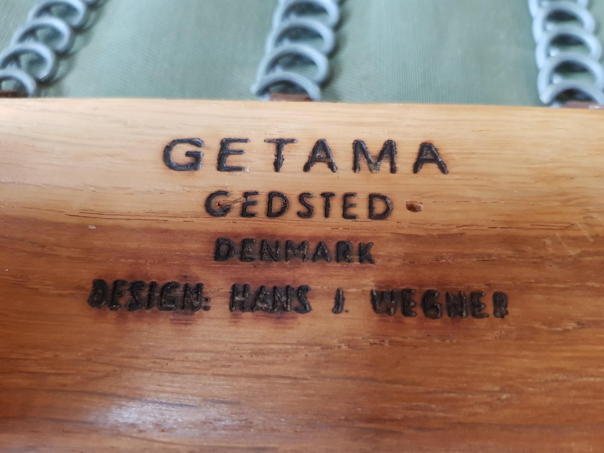 2 Vintage Cigar Chairs GE240 Oak and Fabric by Hans J. Wegner for GETAMA Denmark In Fair Condition In Limhamn, SE