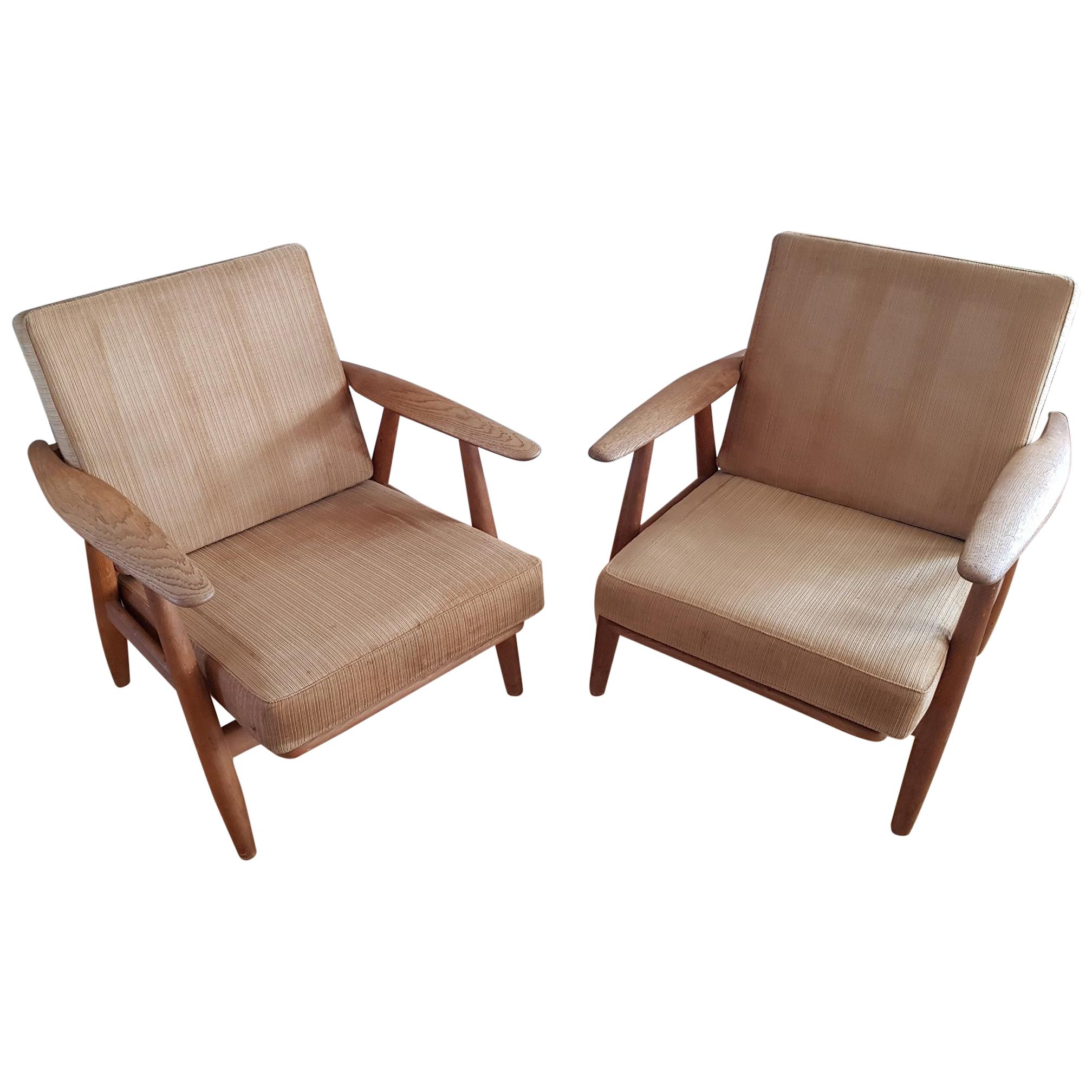 2 Vintage Cigar Chairs GE240 Oak and Fabric by Hans J. Wegner for GETAMA Denmark