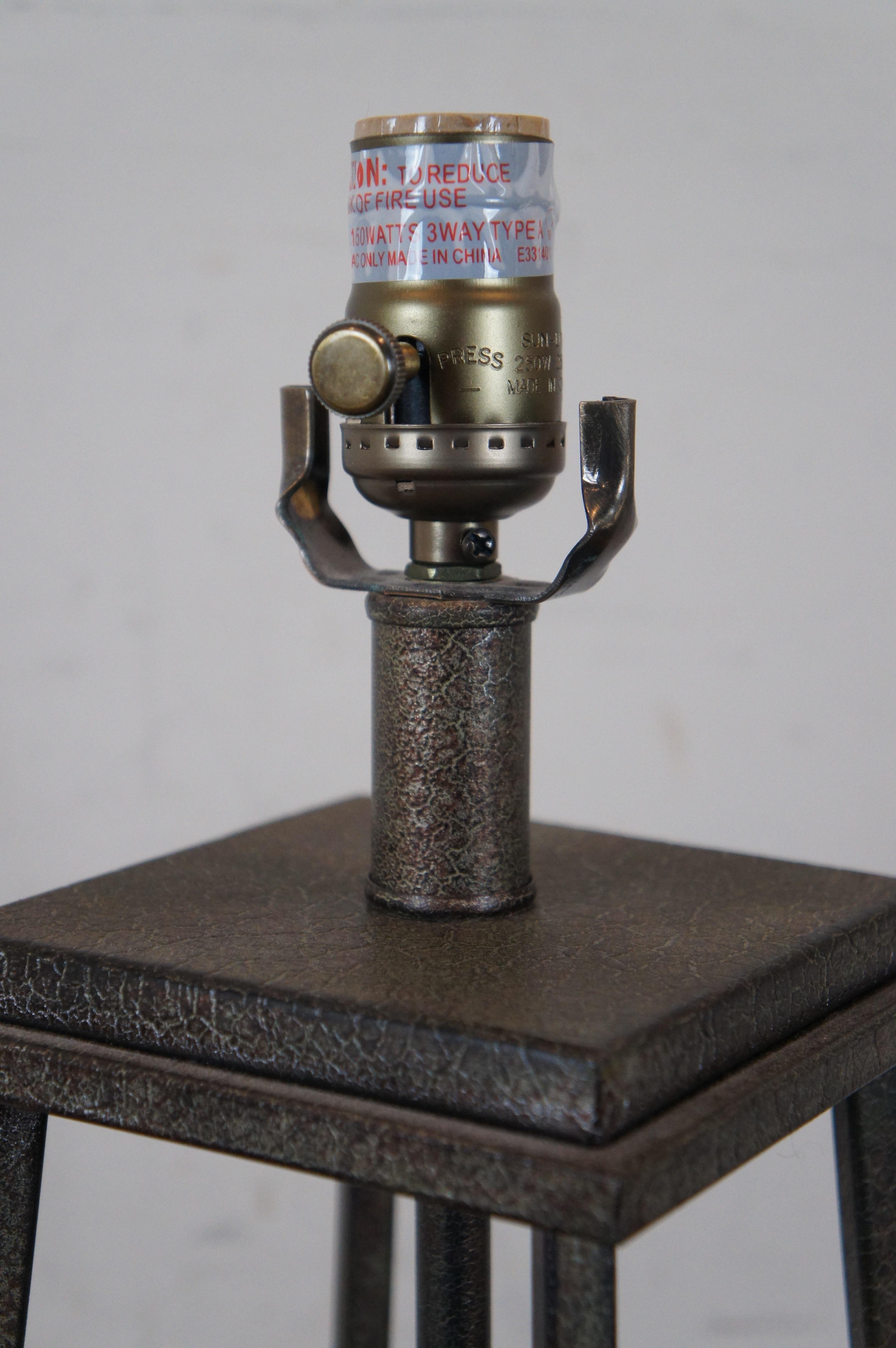 2 Vintage Deerfield-Lampen aus Eisen mit Craquelé-Finish, offen, 31