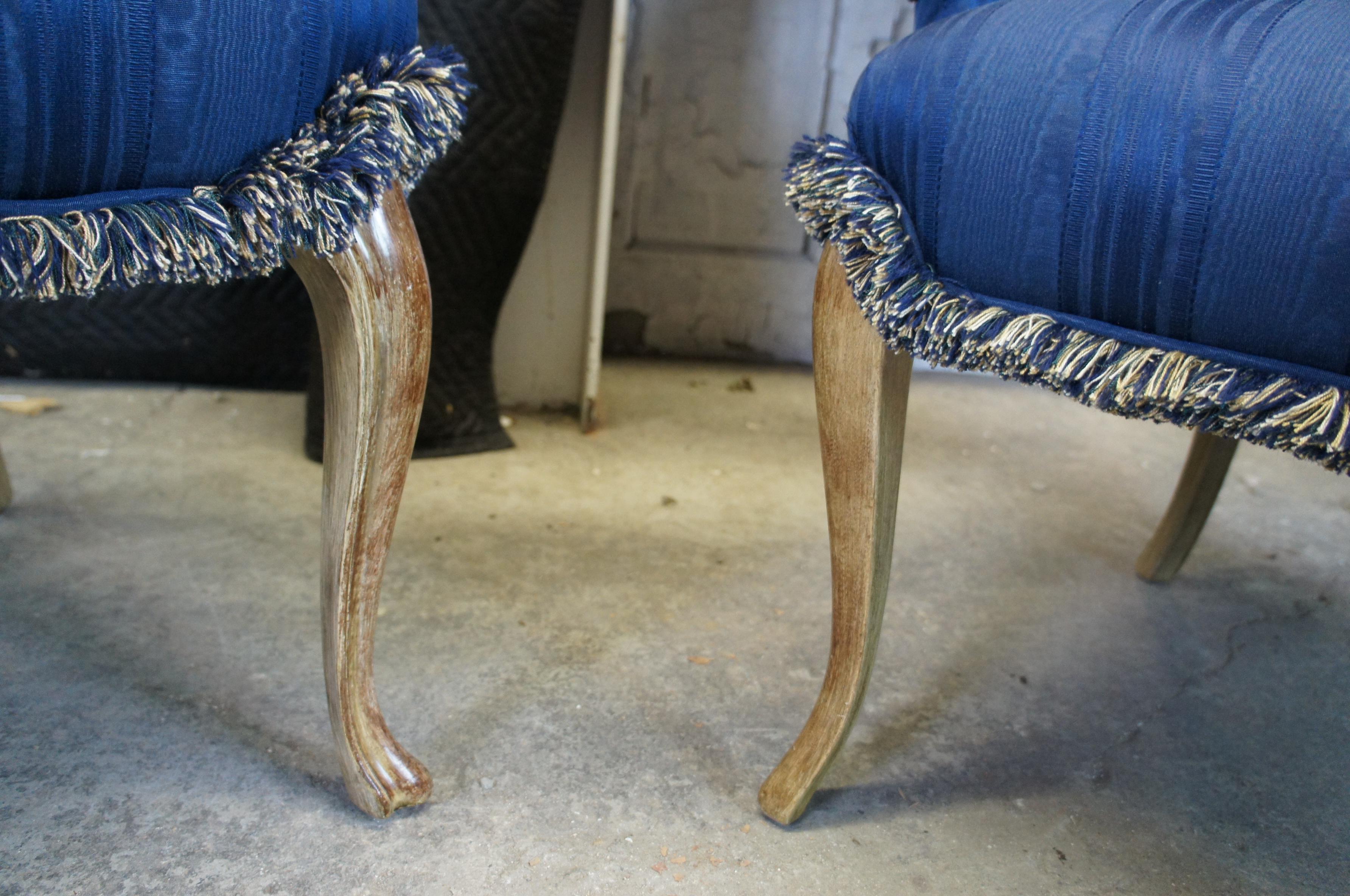 2 Vintage French Provincial Striped Blue Tufted Serpentine Wingback Arm Chair In Good Condition In Dayton, OH