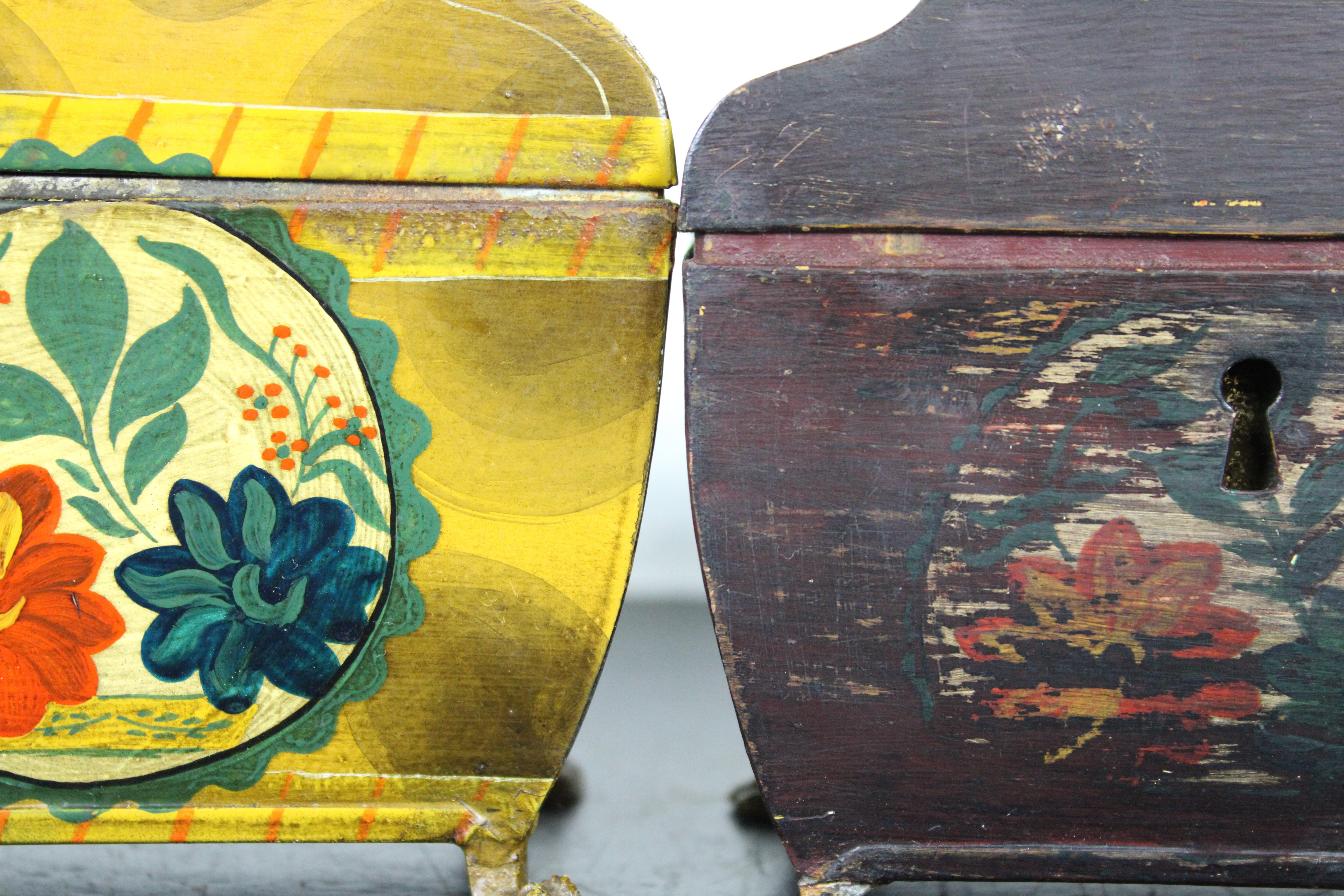 2 Vintage Italian Toleware Painted Metal Tea Caddy Footed Trinket Box Cannisters For Sale 4
