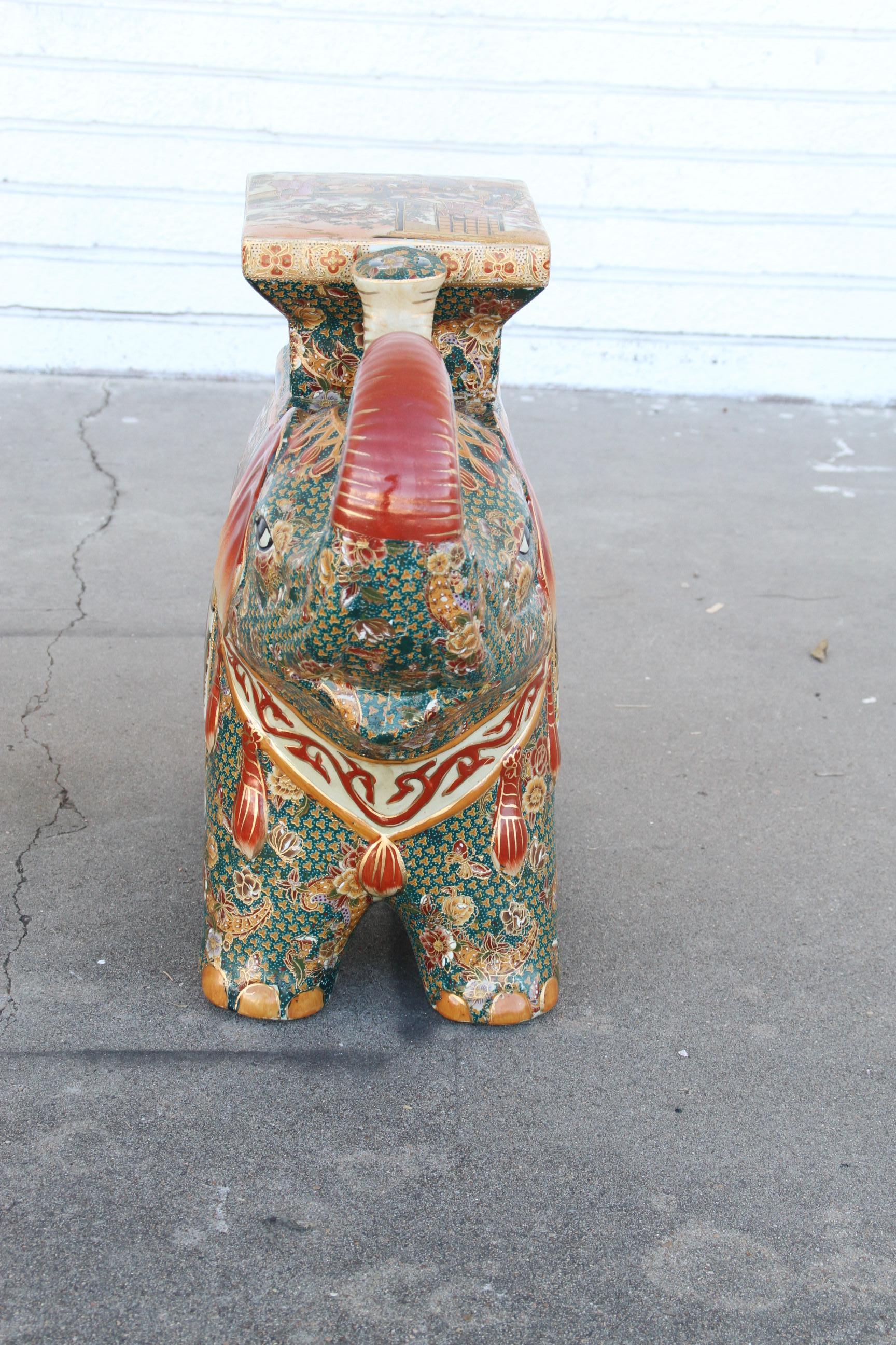 20ième siècle 2 tabourets de jardin japonais vintage en céramique Satsuma en vente