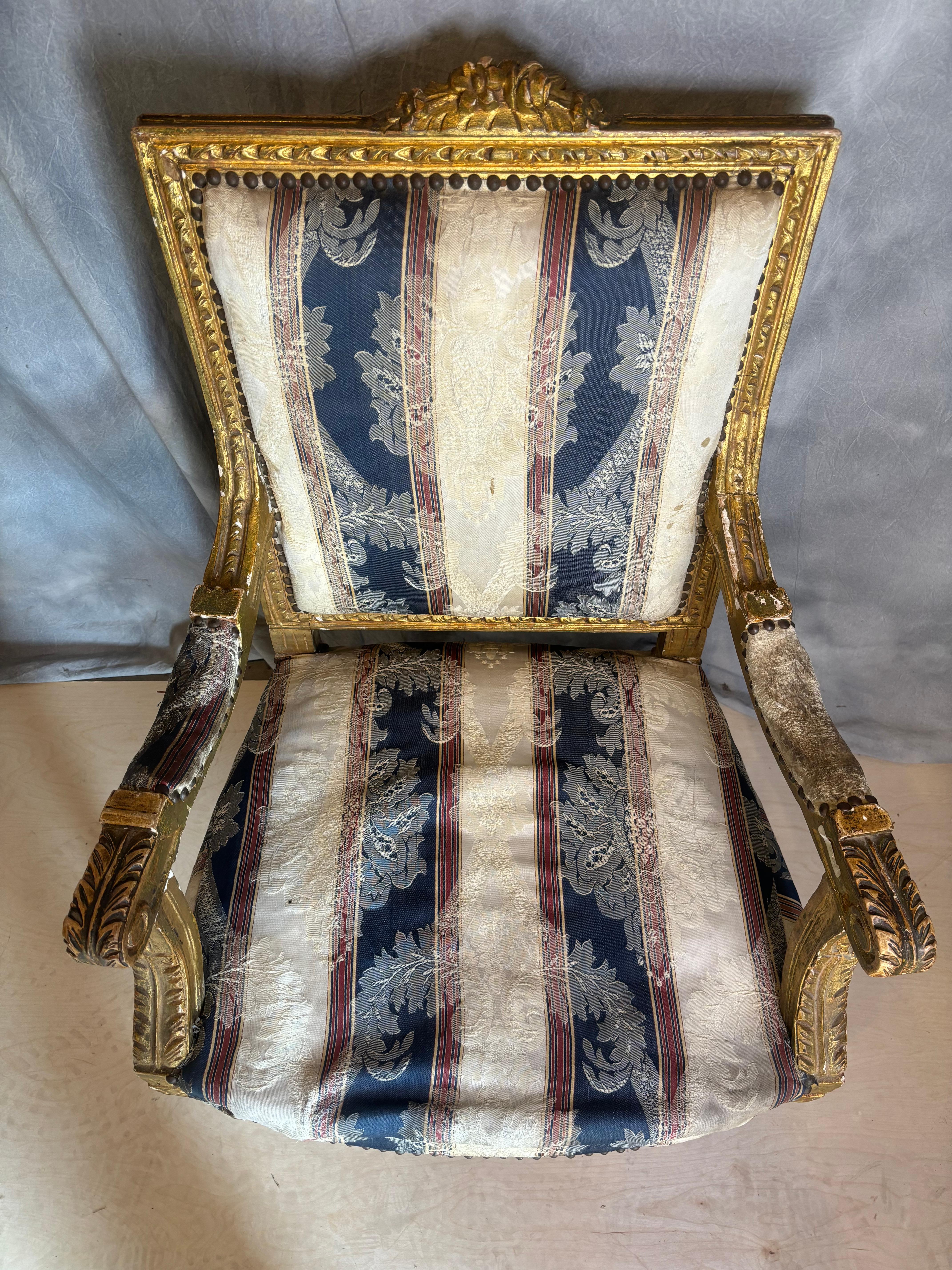 2 chaises de salon vintage - cadre doré en vente 1