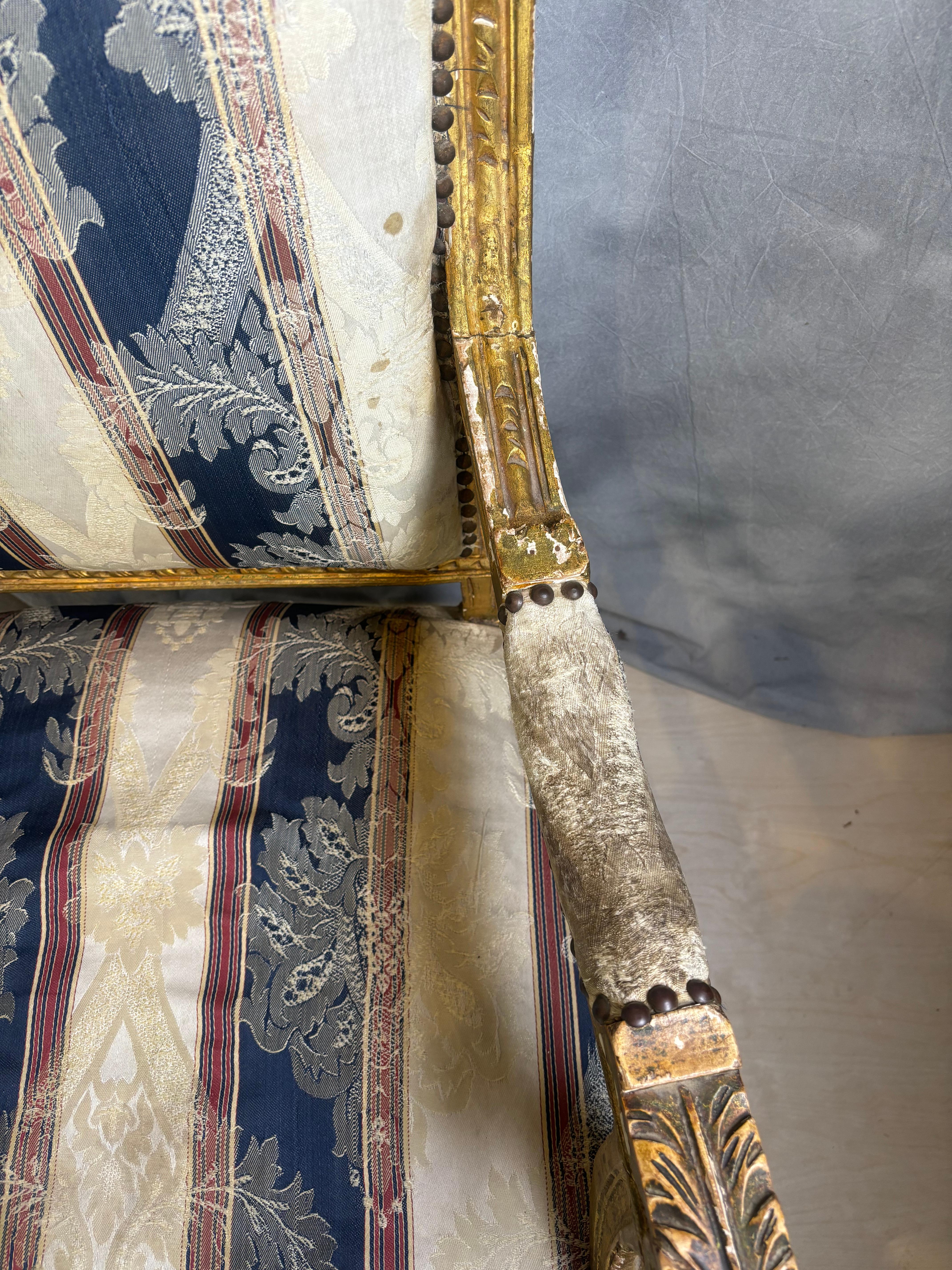 2 chaises de salon vintage - cadre doré en vente 2