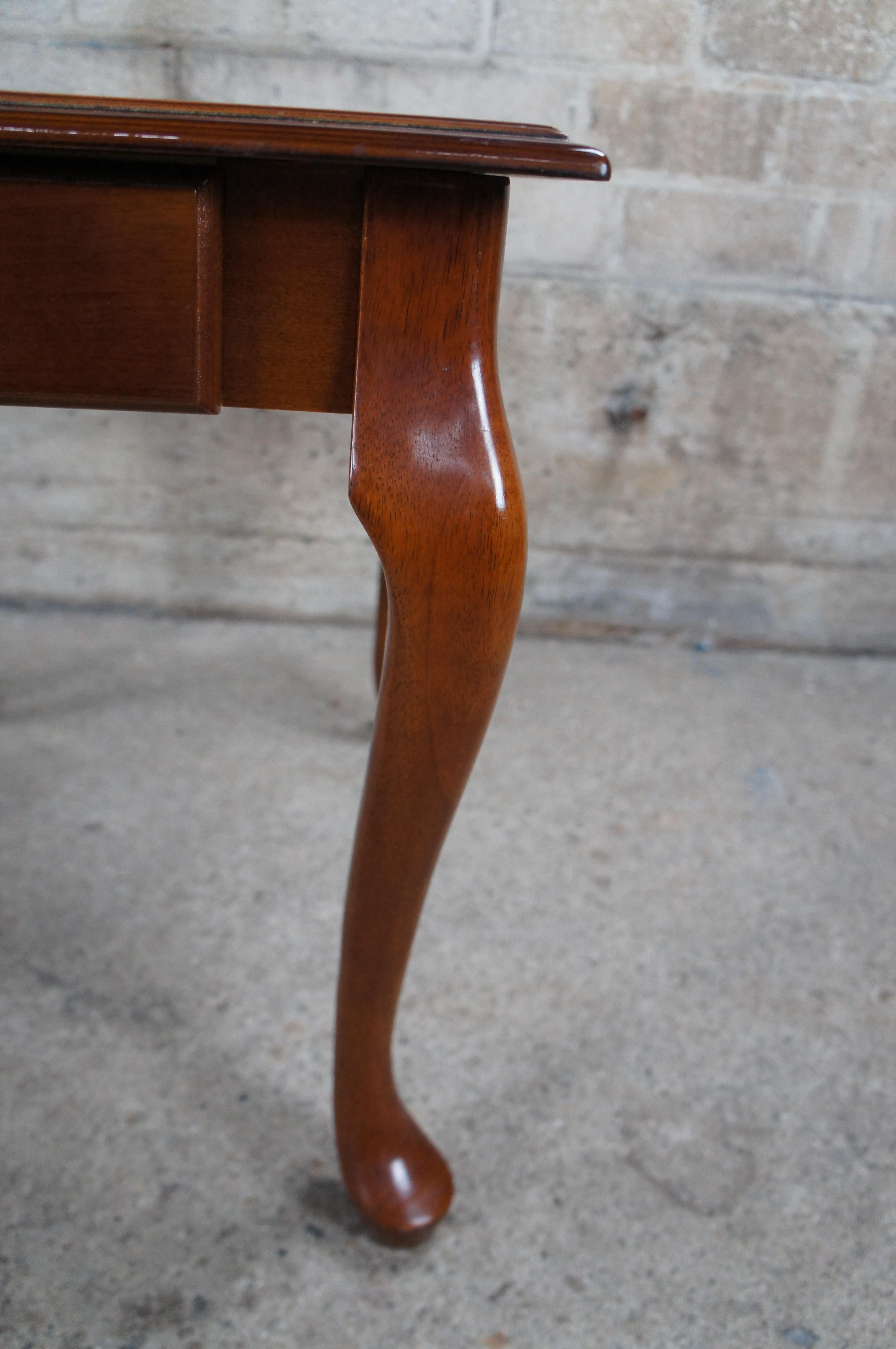 2 Vintage Queen Anne Cherry Side End Accent Nightstand Tables 26