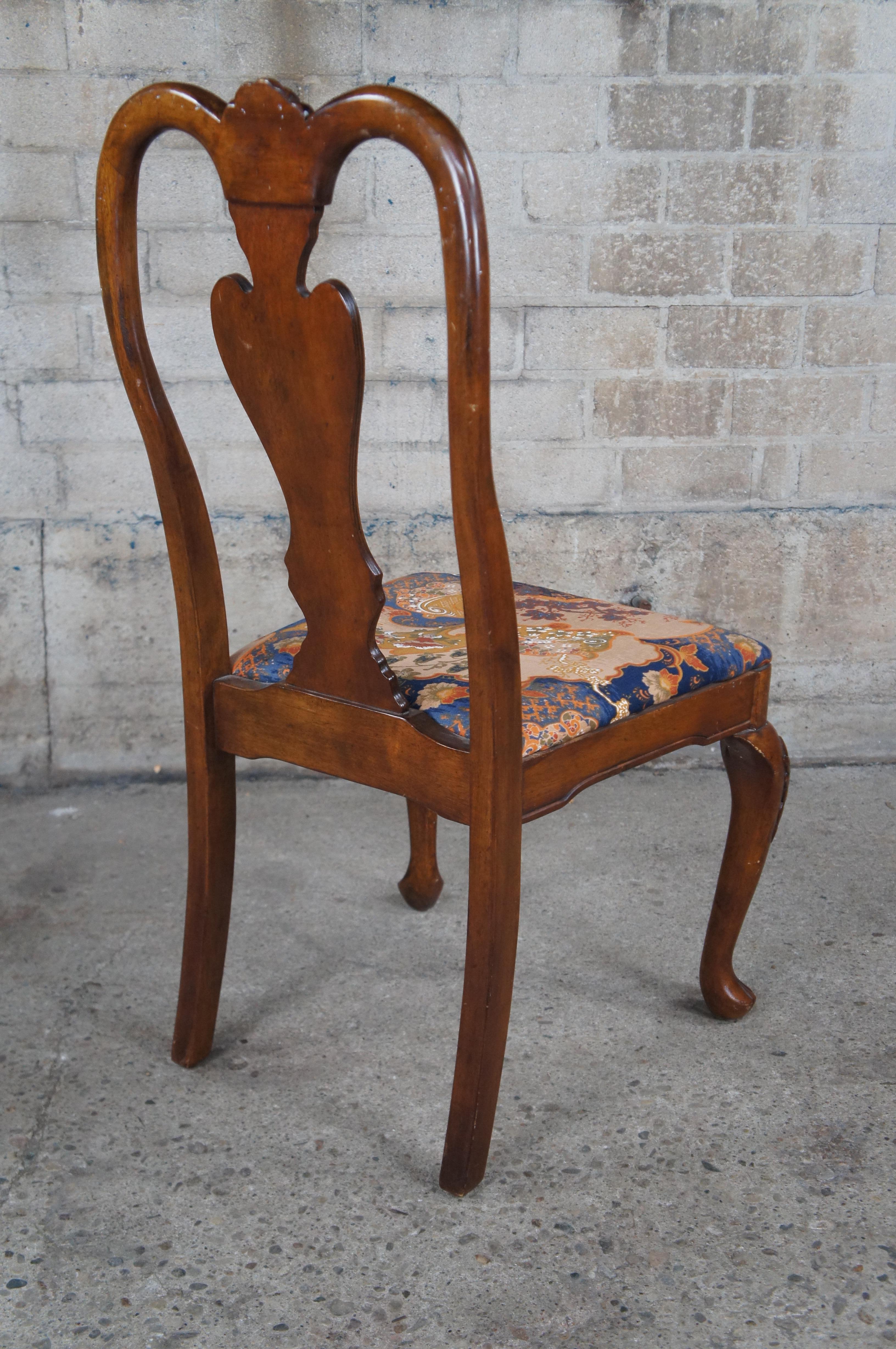 2 Vintage Queen Anne Mahogany Dining Side Chairs Chinoiserie Silk Fabric Pair For Sale 4