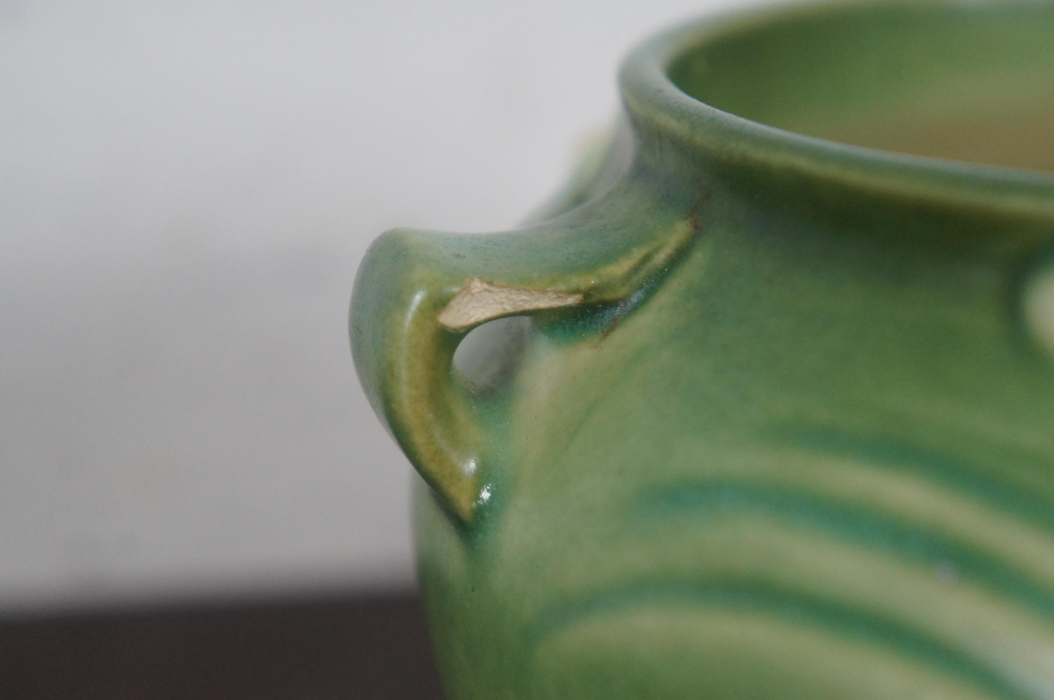 2 Vintage Roseville Pottery IJ-4 Fern Green Snowberry Planter Vase & Dish In Good Condition In Dayton, OH