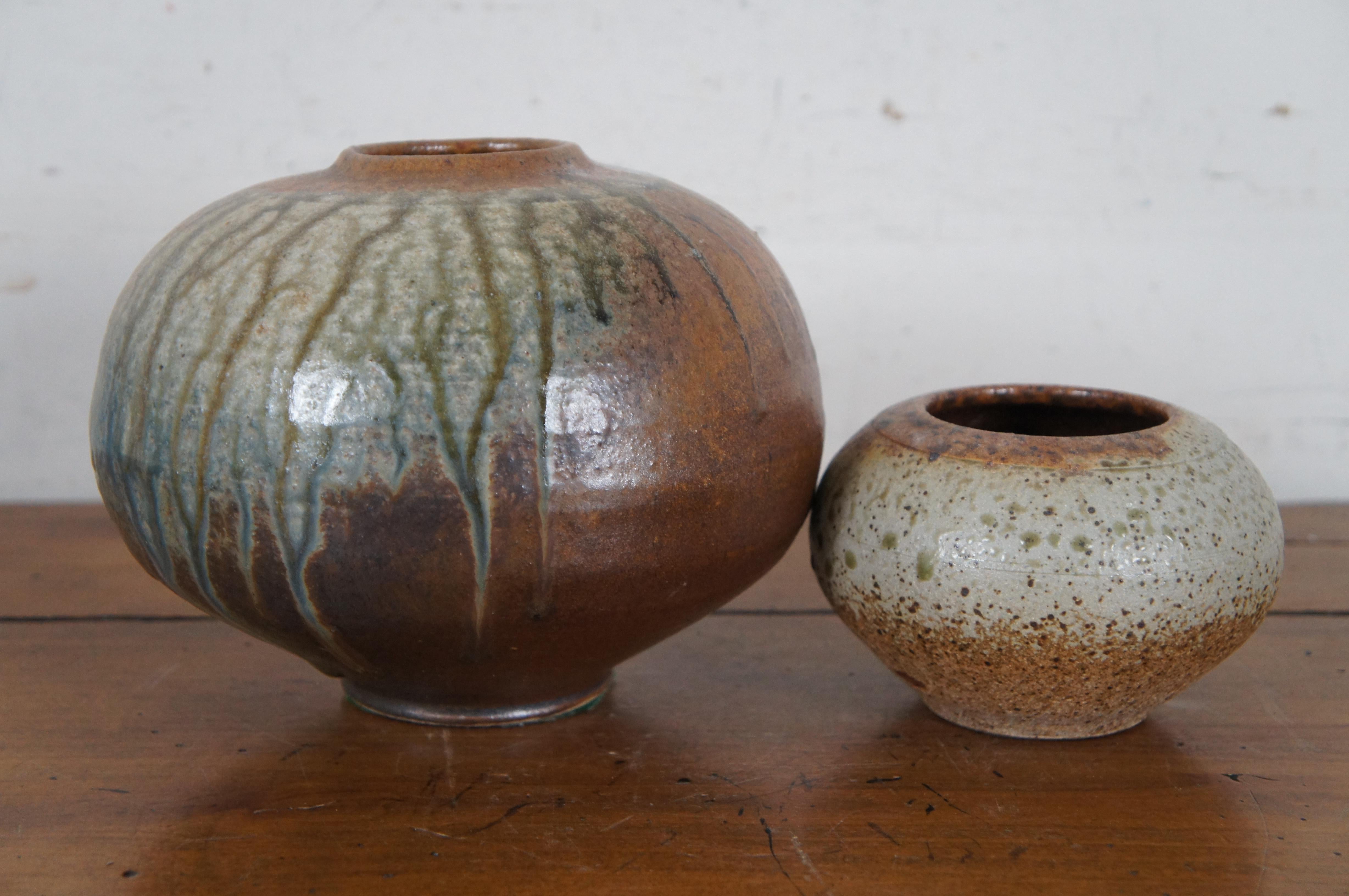 20th Century 2 Vintage Southwestern Round Glazed Ceramic Earthenware Pots Vases Vessels 