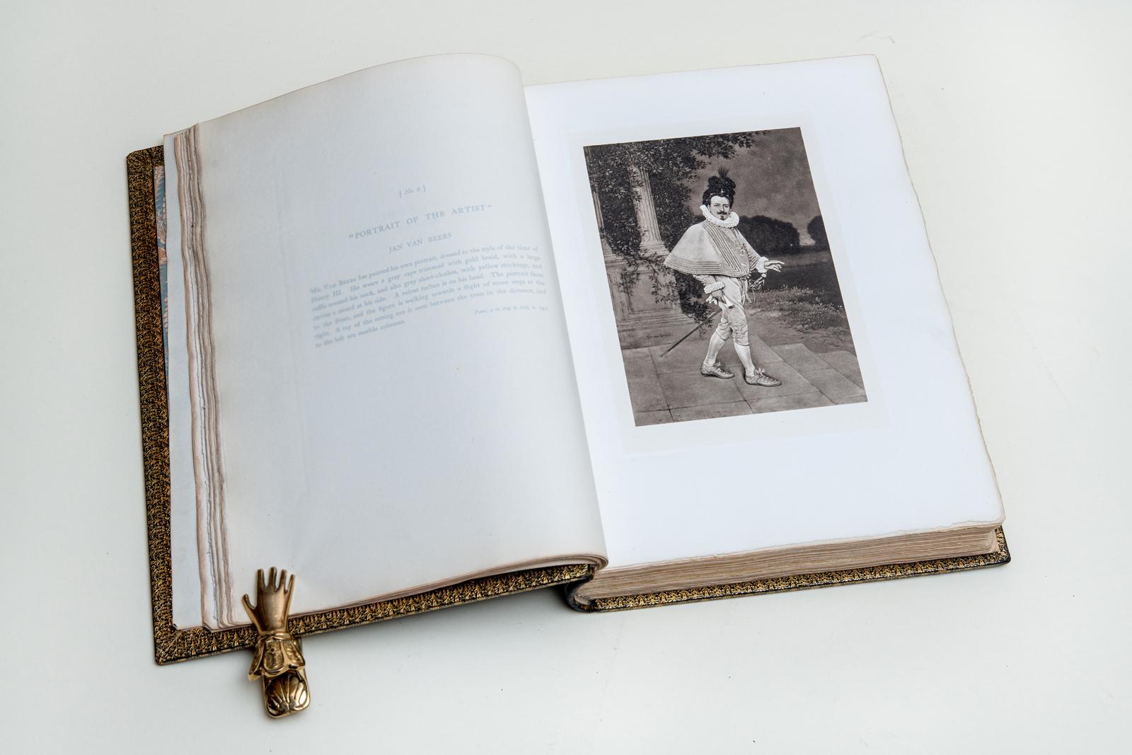 20ième siècle 2 Volumes. Charles AT&T, Esq, Catalogue of Paintings & Sculpture In His Col en vente