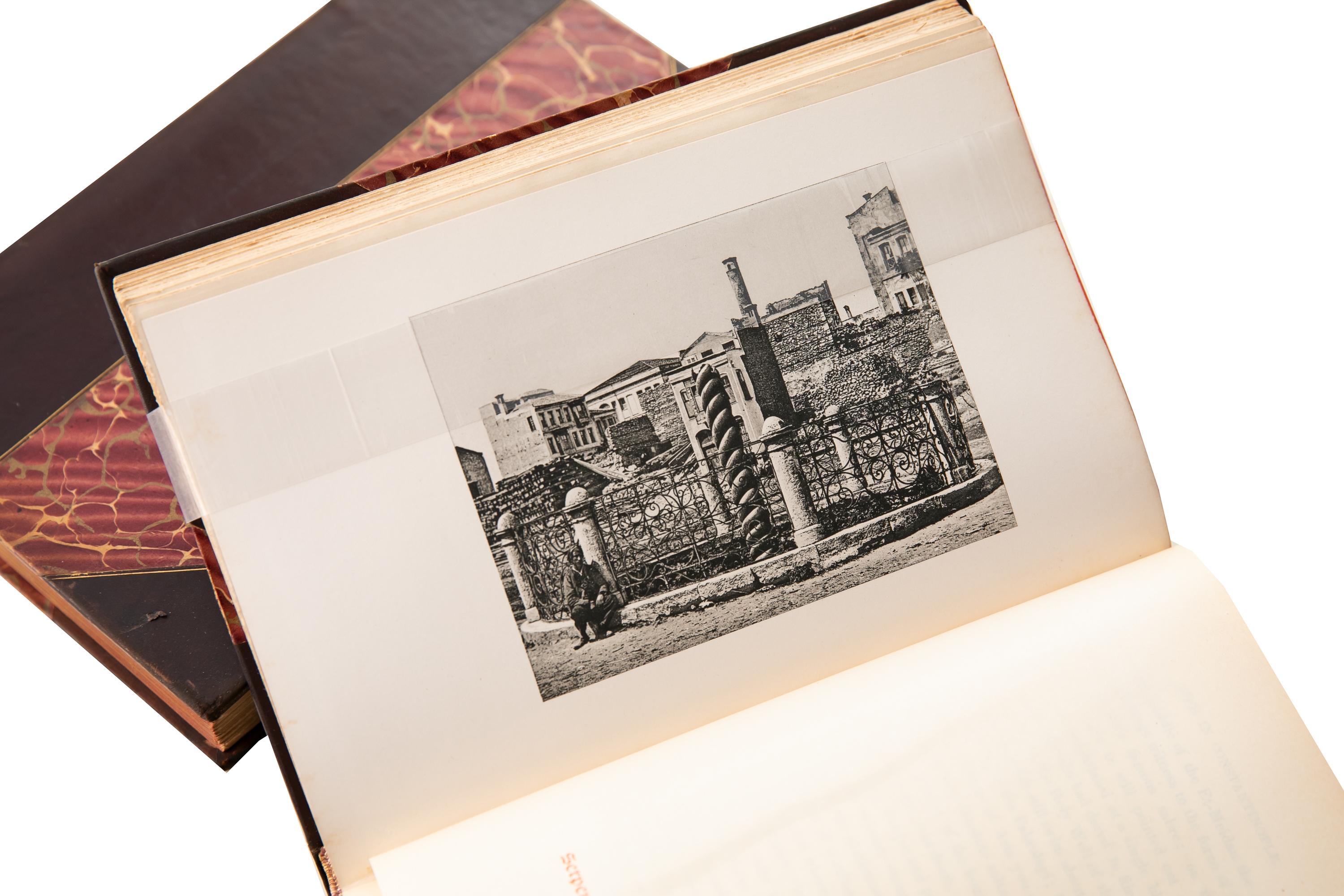 2 Volumes. Edmondo de Amicis, Constantinople. Bon état - En vente à New York, NY
