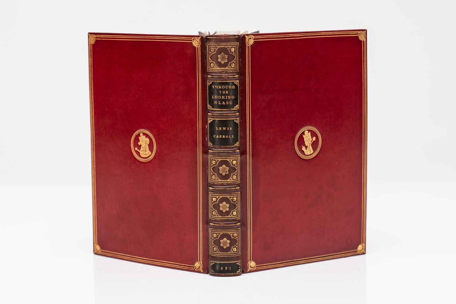 Anglais 2 Volumes. Lewis Carroll. Alice au pays des merveilles et De l'autre côté du miroir. en vente