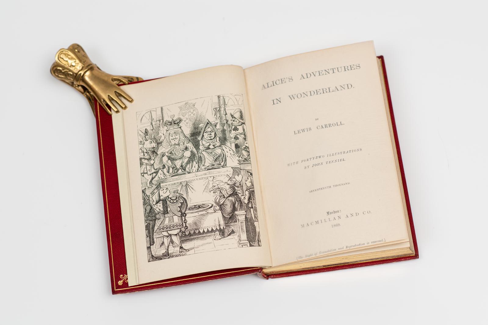 2 volumi. Lewis Carroll, Alice nel paese delle meraviglie e Attraverso lo specchio. In condizioni buone a New York, NY