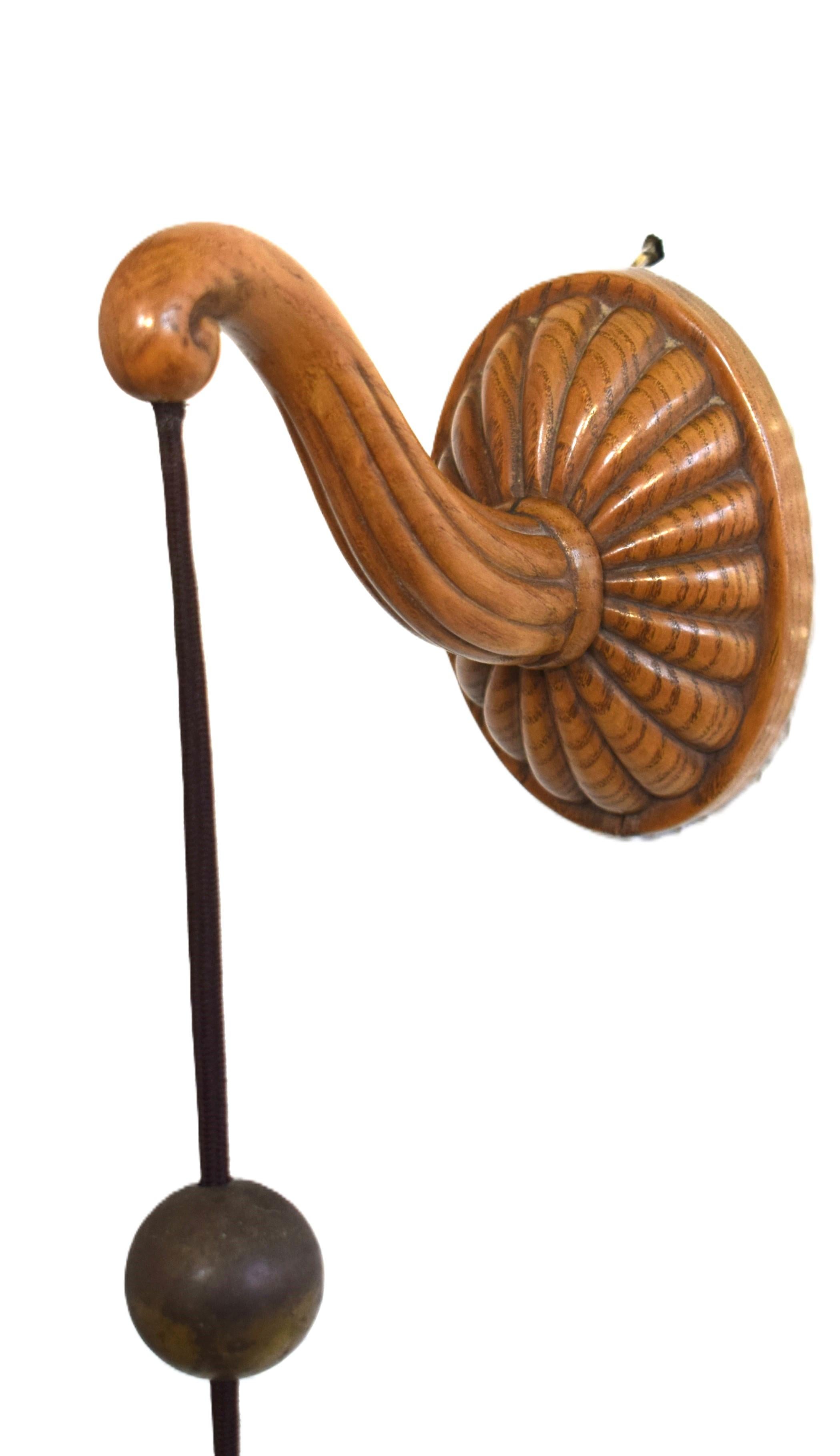 2 Wandleuchten von Josef Hoffmann, 1905 (Handgeschnitzt) im Angebot