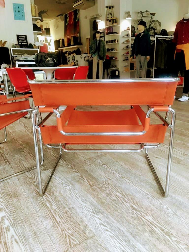 Mid-Century Modern Pair of Wassily Orange Leather Armchairs Tubular Chrome Marcel Breuer for Knoll