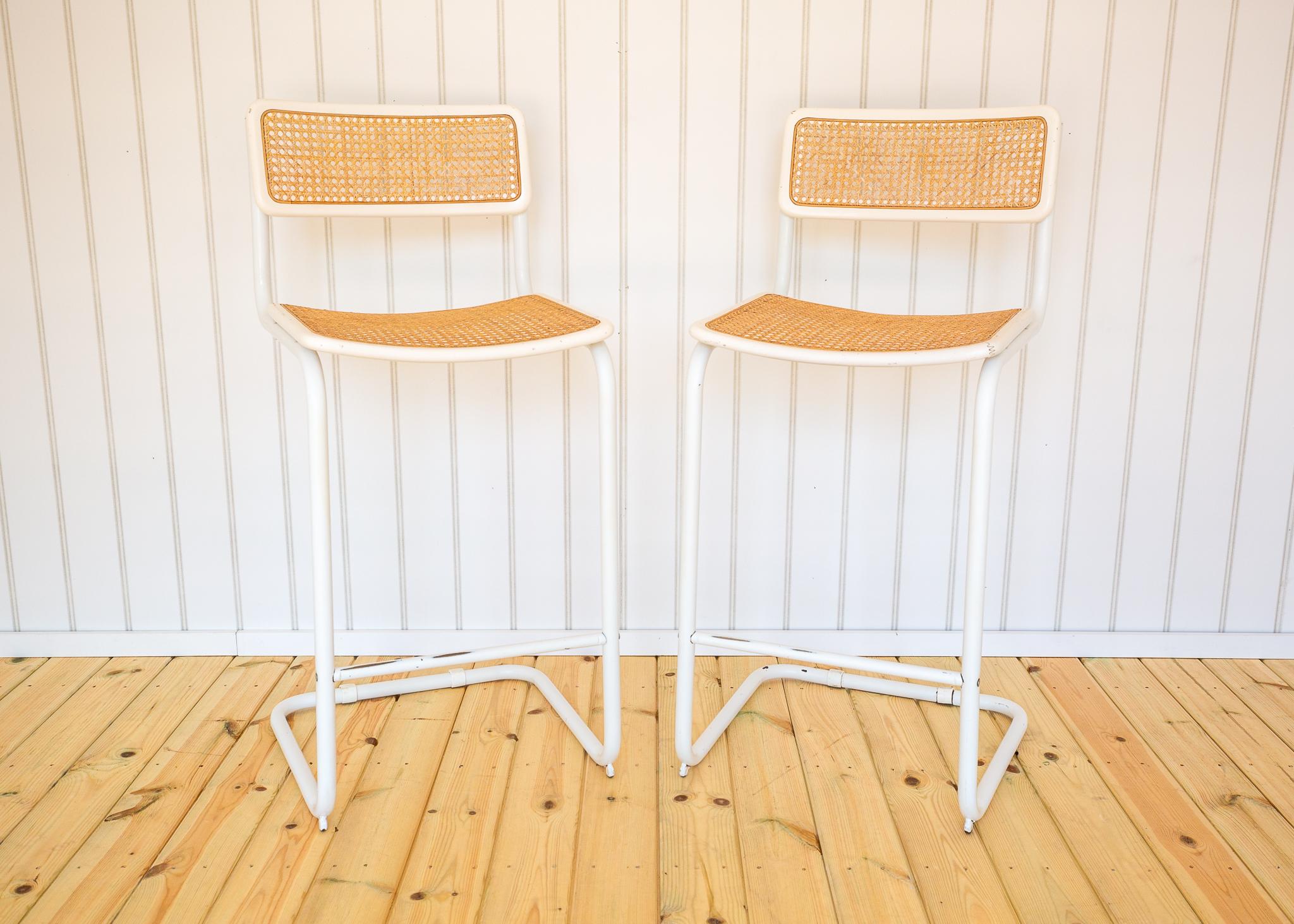 2 White Cesca Barstools Marcel Breuer B64 S64 Bauhaus Rattan Bar Chair MCM 1970s im Angebot 4