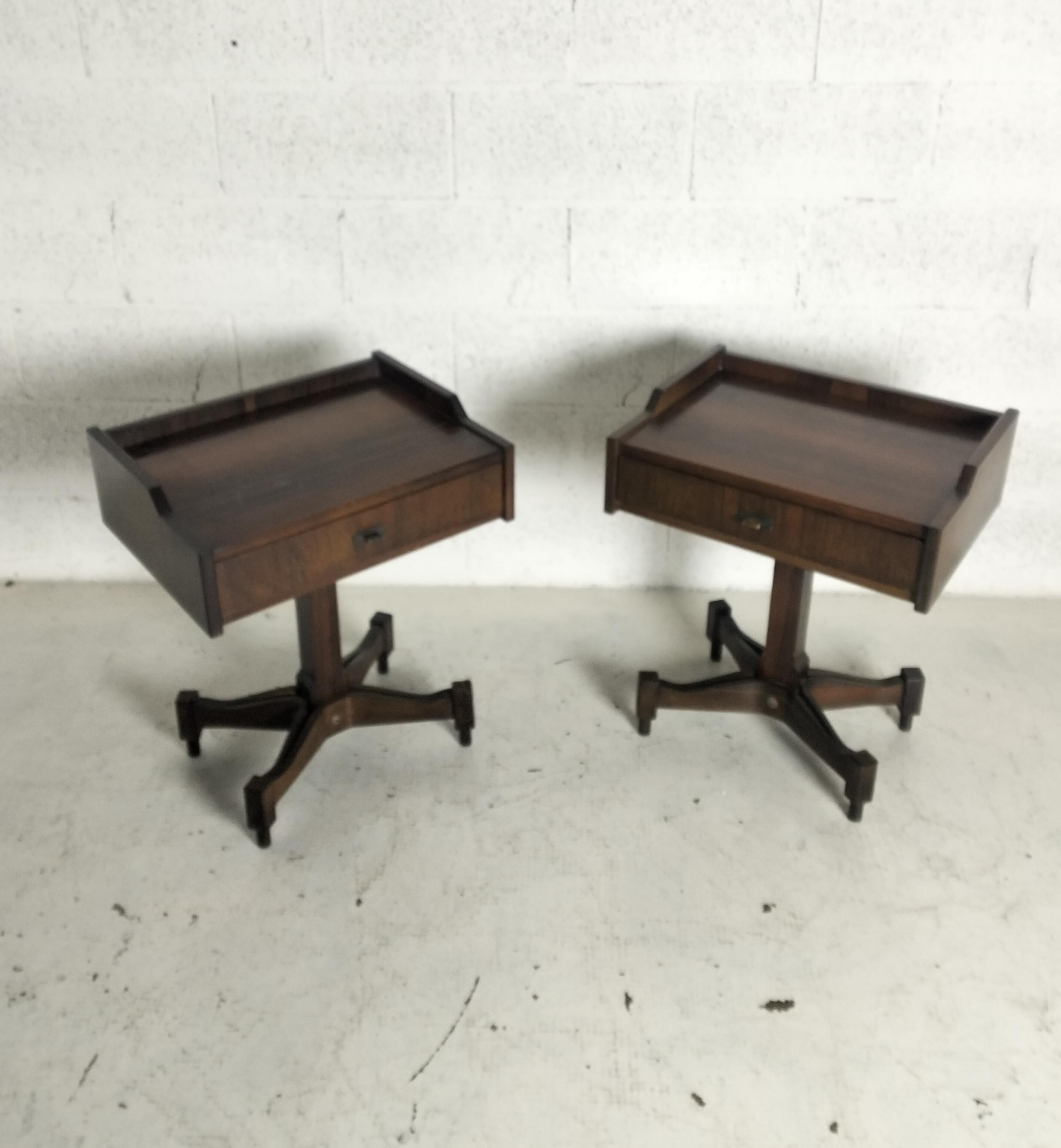 Mid-Century Modern 2 tables de nuit SC 50 Mod. de Claudio Salocchi pour Sormani, années 60, Italie en vente