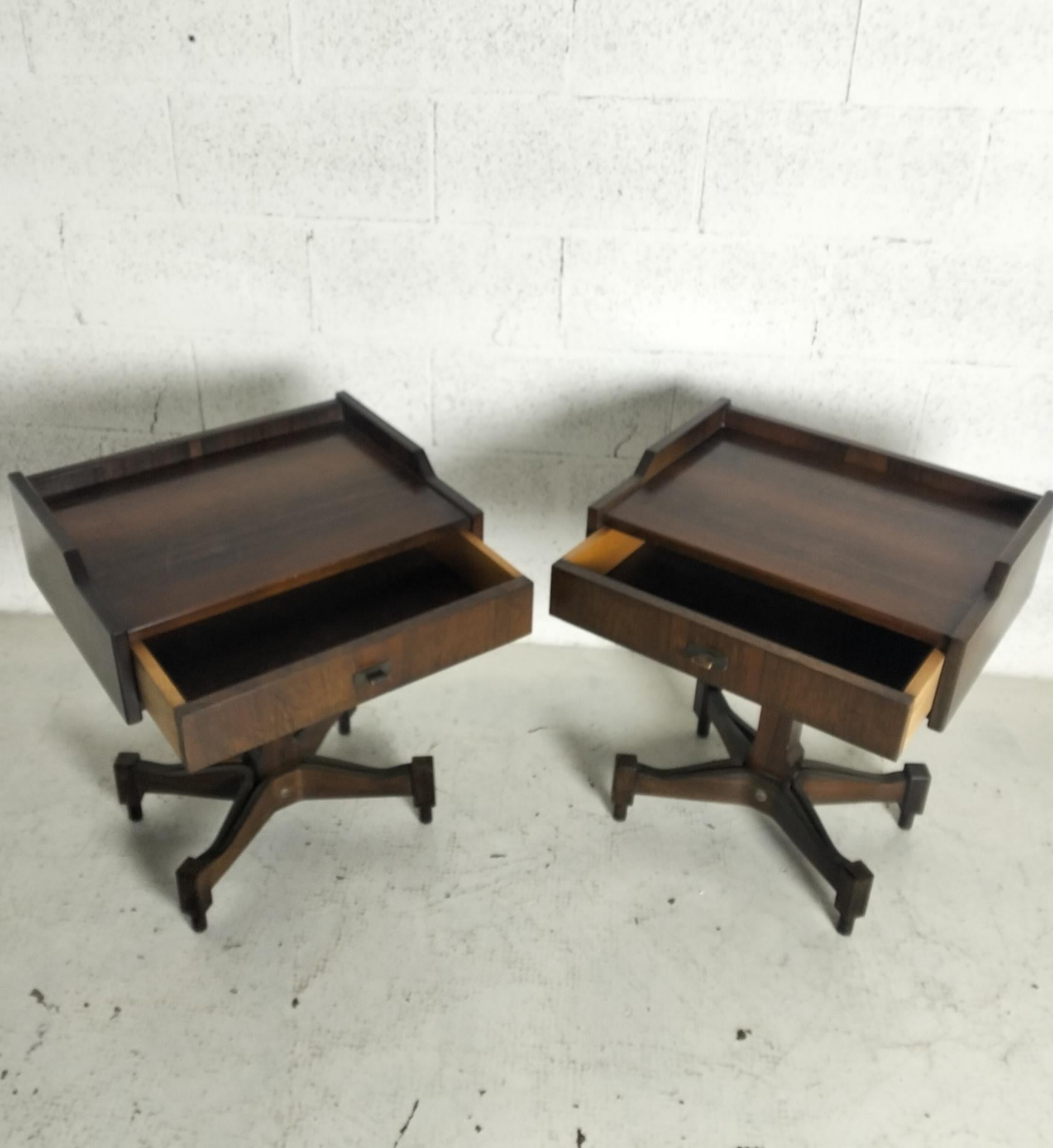 Milieu du XXe siècle 2 tables de nuit SC 50 Mod. de Claudio Salocchi pour Sormani, années 60, Italie en vente