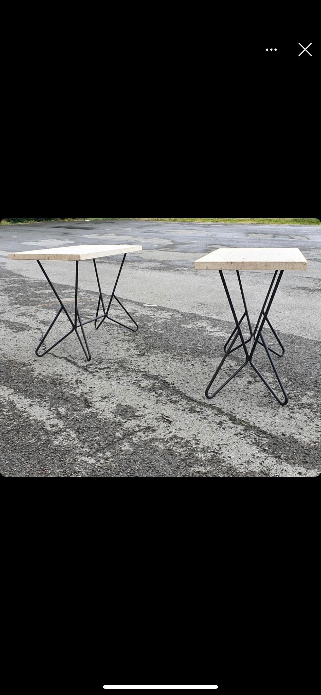 2 tables consoles en fer forgé, plateaux en travertin, vers 1950/1960 en vente 3